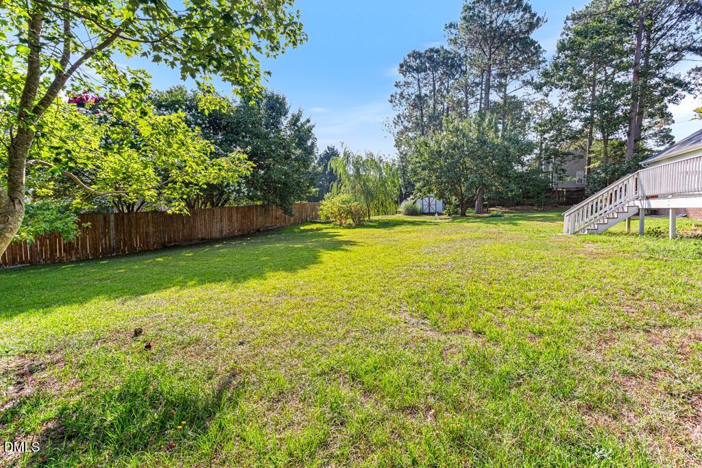 142 Richmond Park Drive Property Photo 1