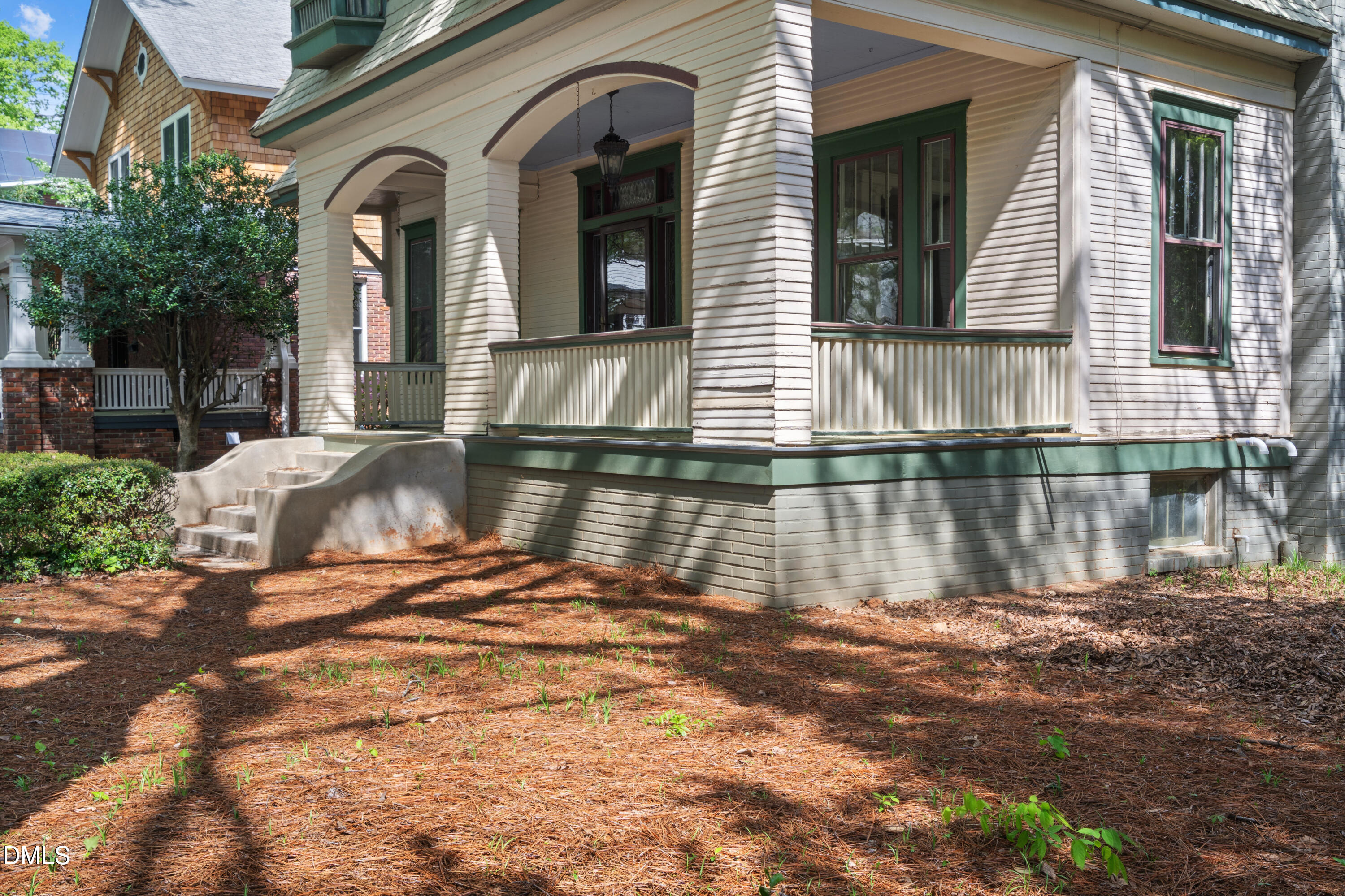 116 Hawthorne Road Property Photo 4