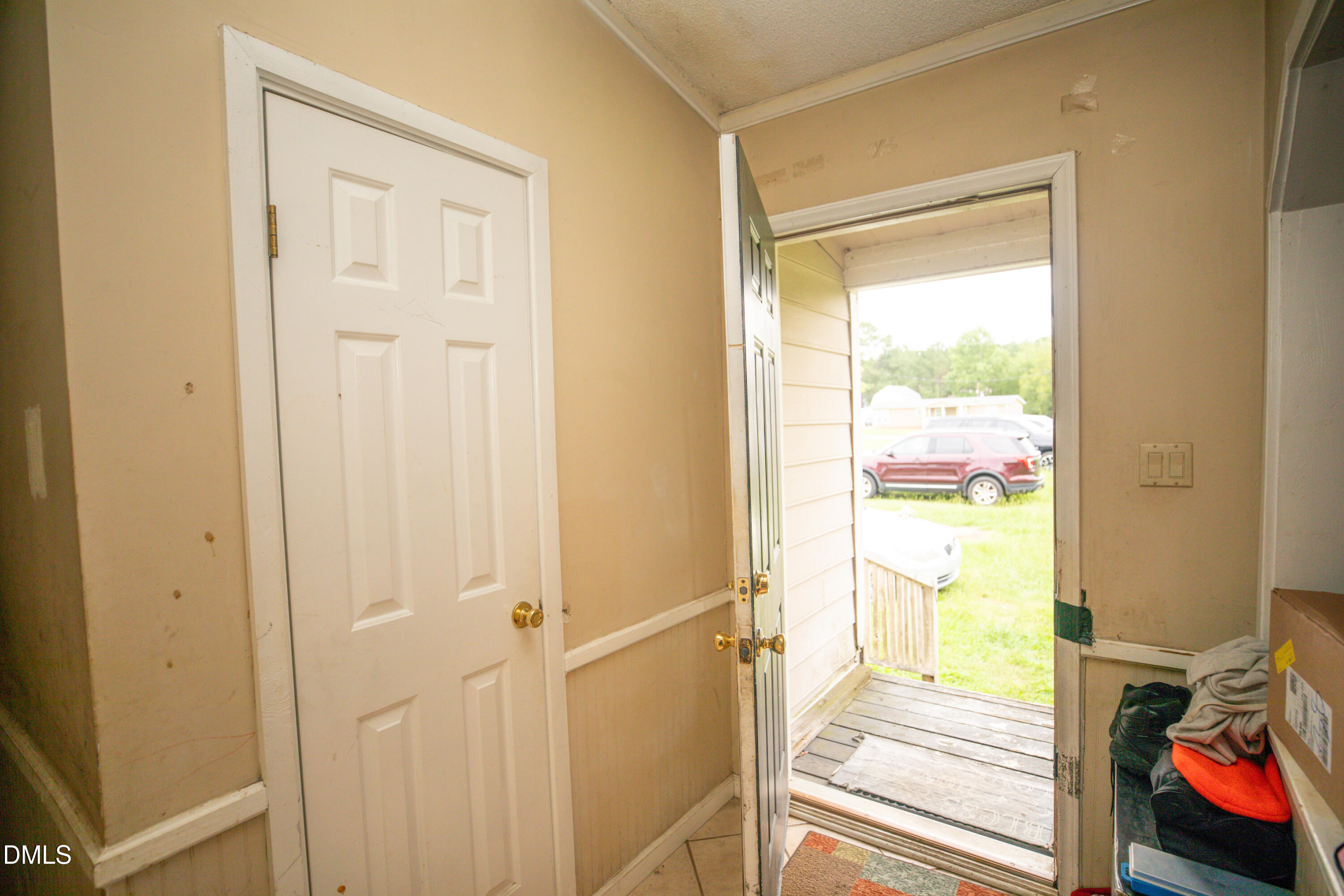 141 Russell Drive Property Photo 7