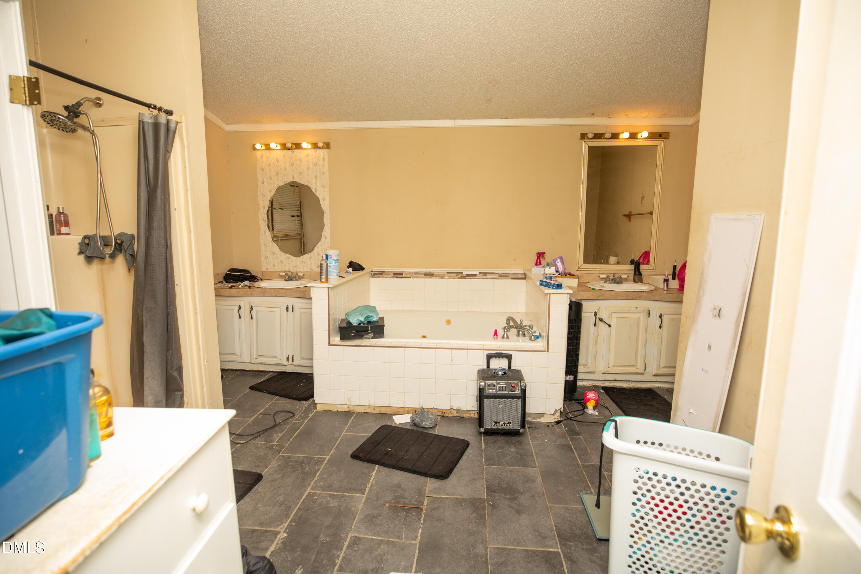 141 Russell Drive Property Photo 14