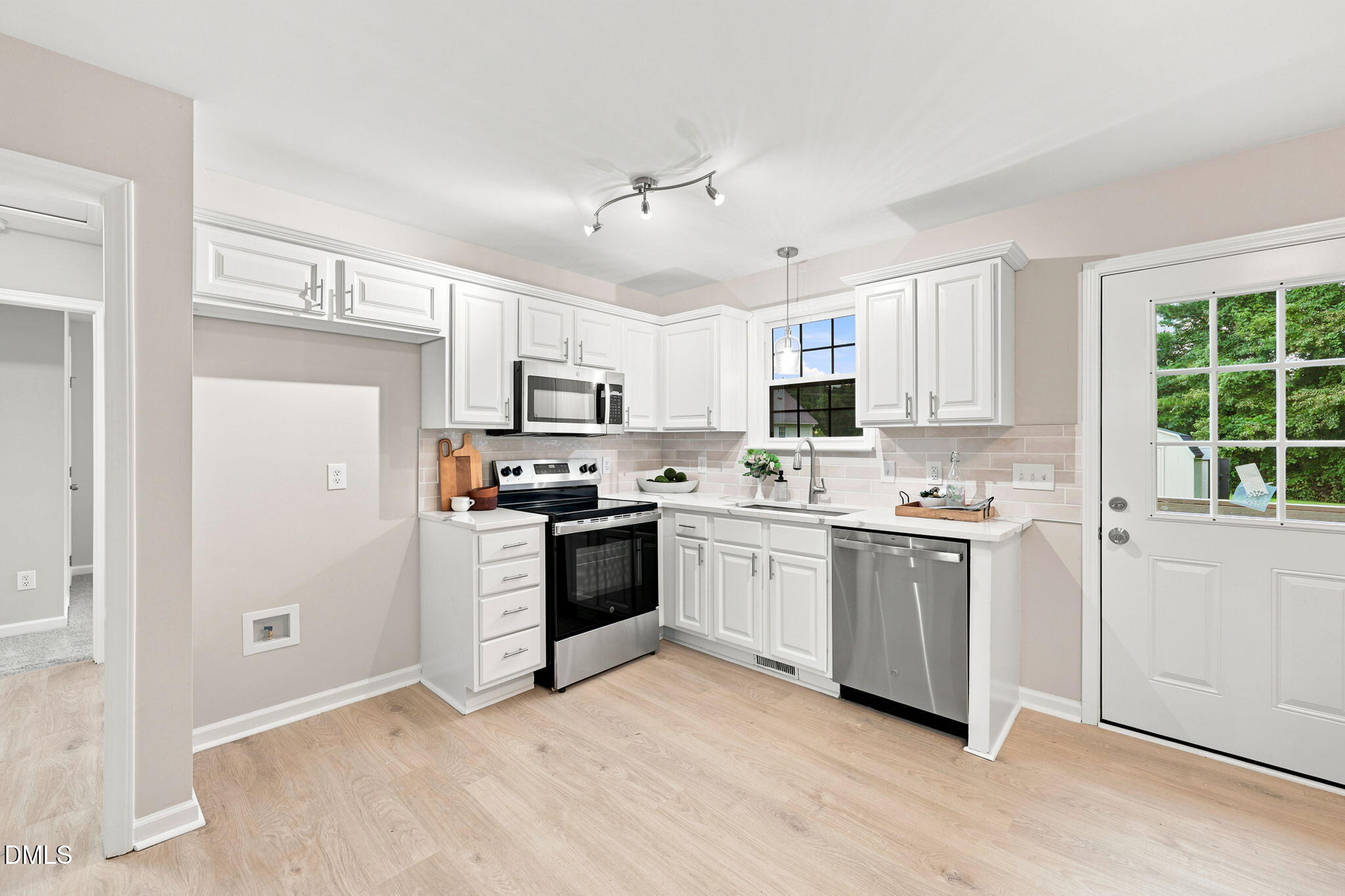 105 Poplar Court Property Photo 1