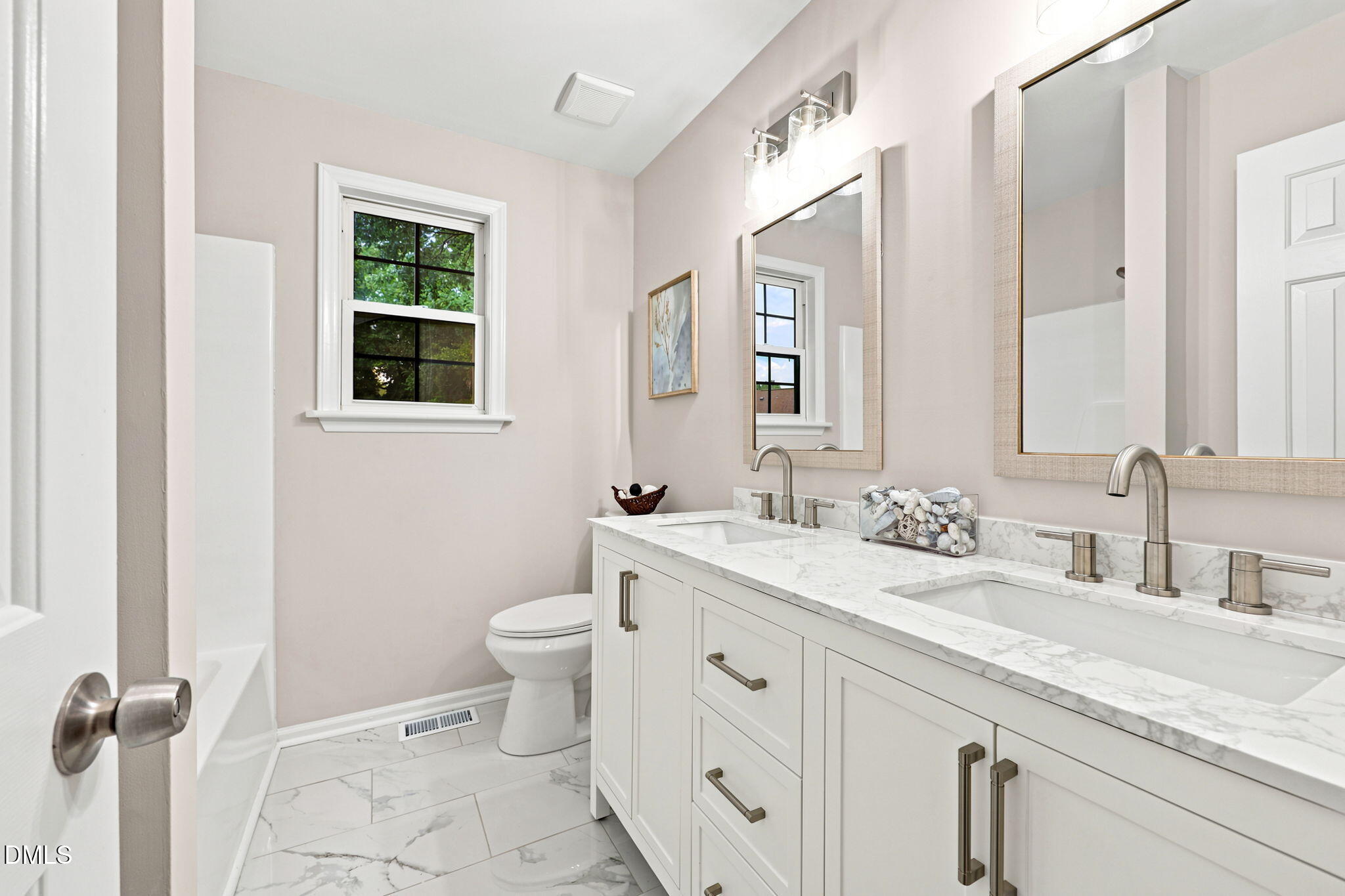 105 Poplar Court Property Photo 4