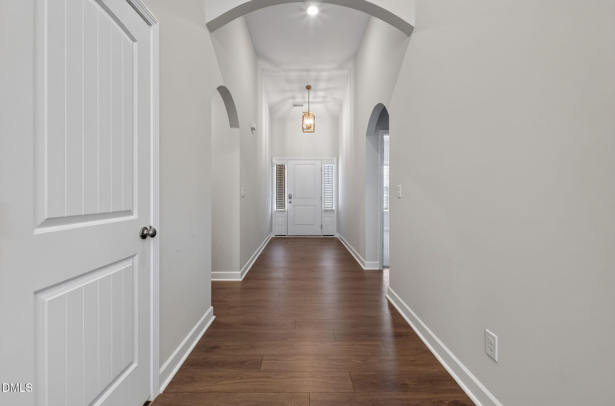 44 Heartleaf Square Property Photo 3