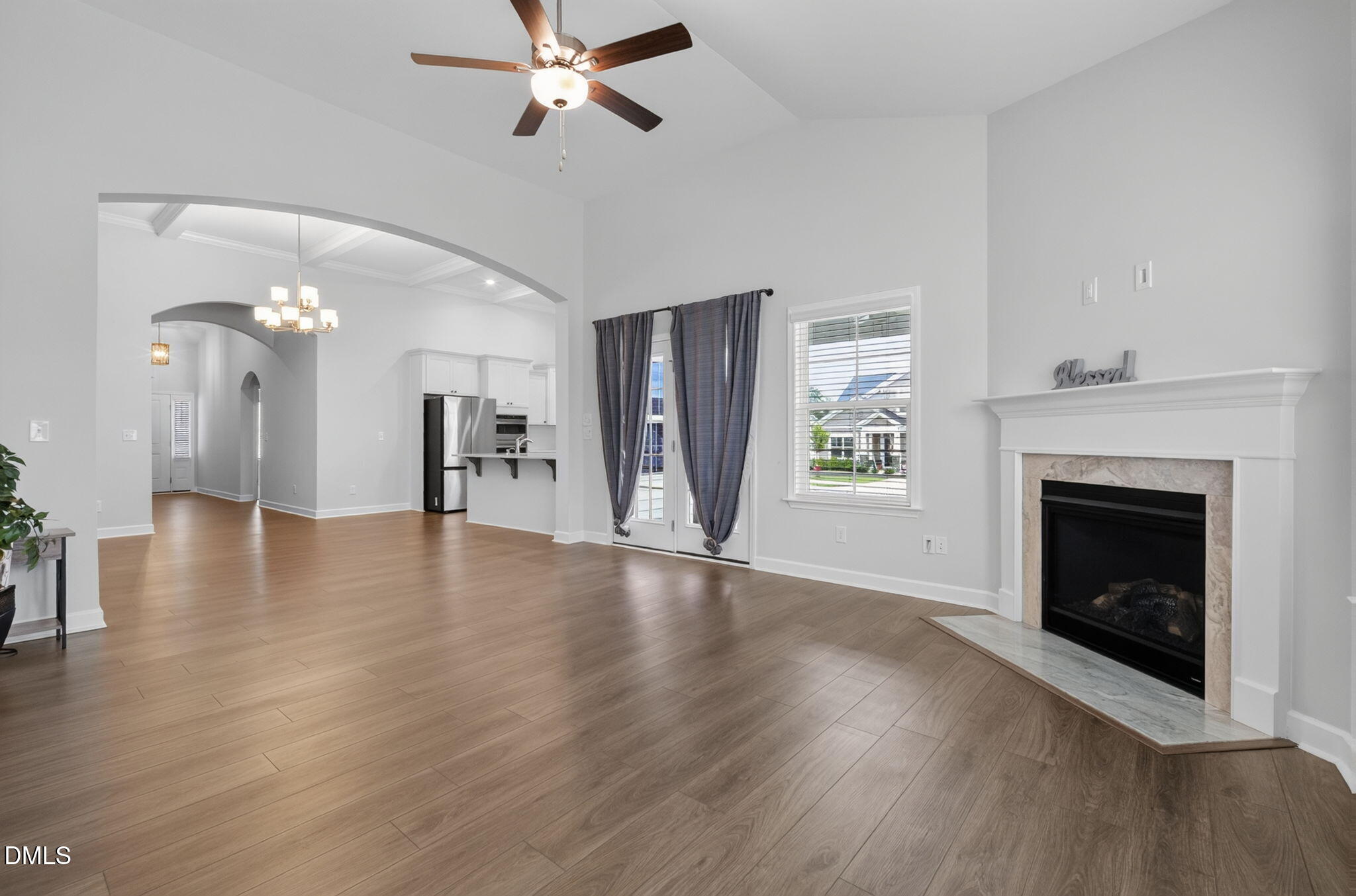 44 Heartleaf Square Property Photo 5