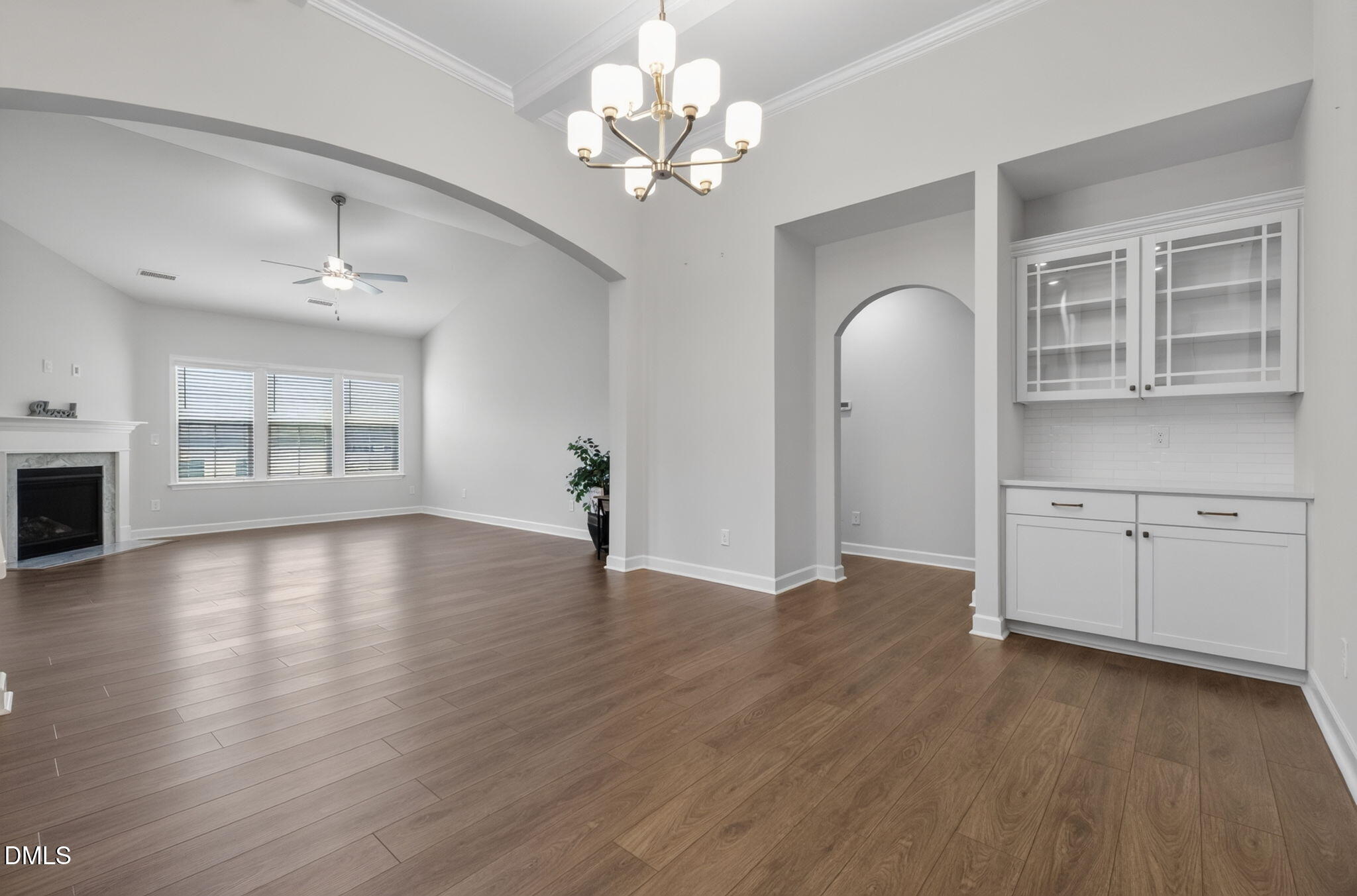 44 Heartleaf Square Property Photo 7