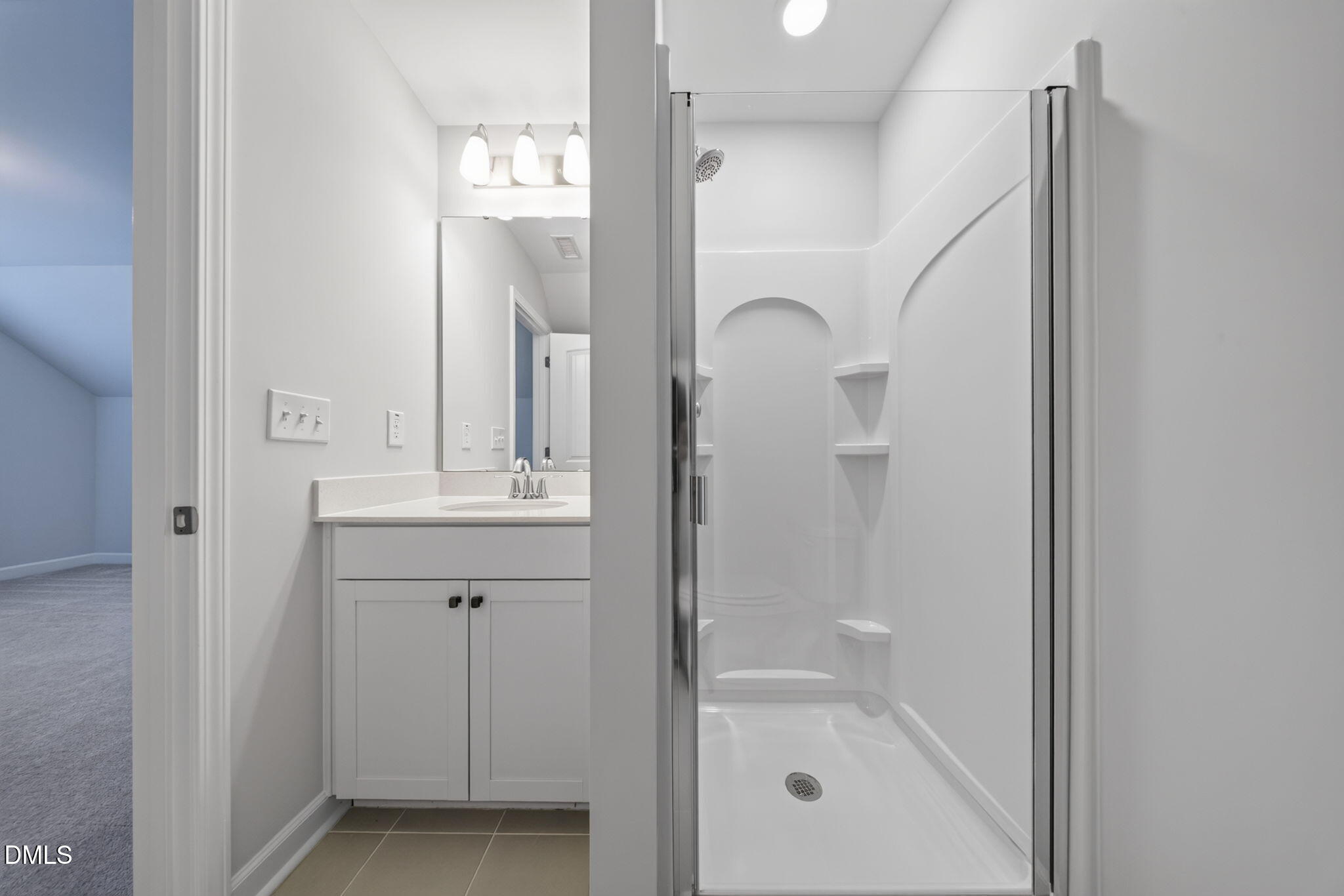 44 Heartleaf Square Property Photo 17