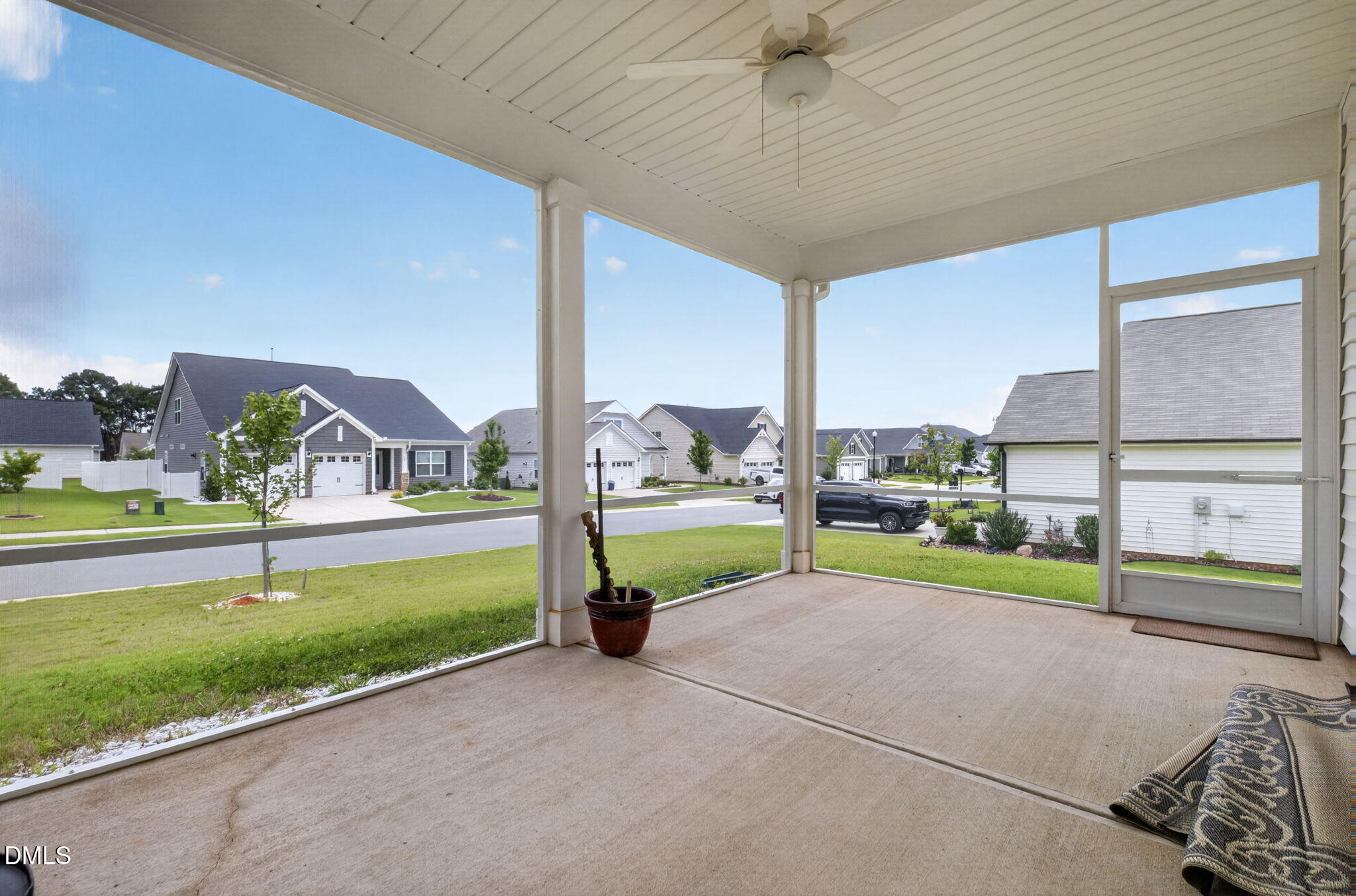 44 Heartleaf Square Property Photo 19