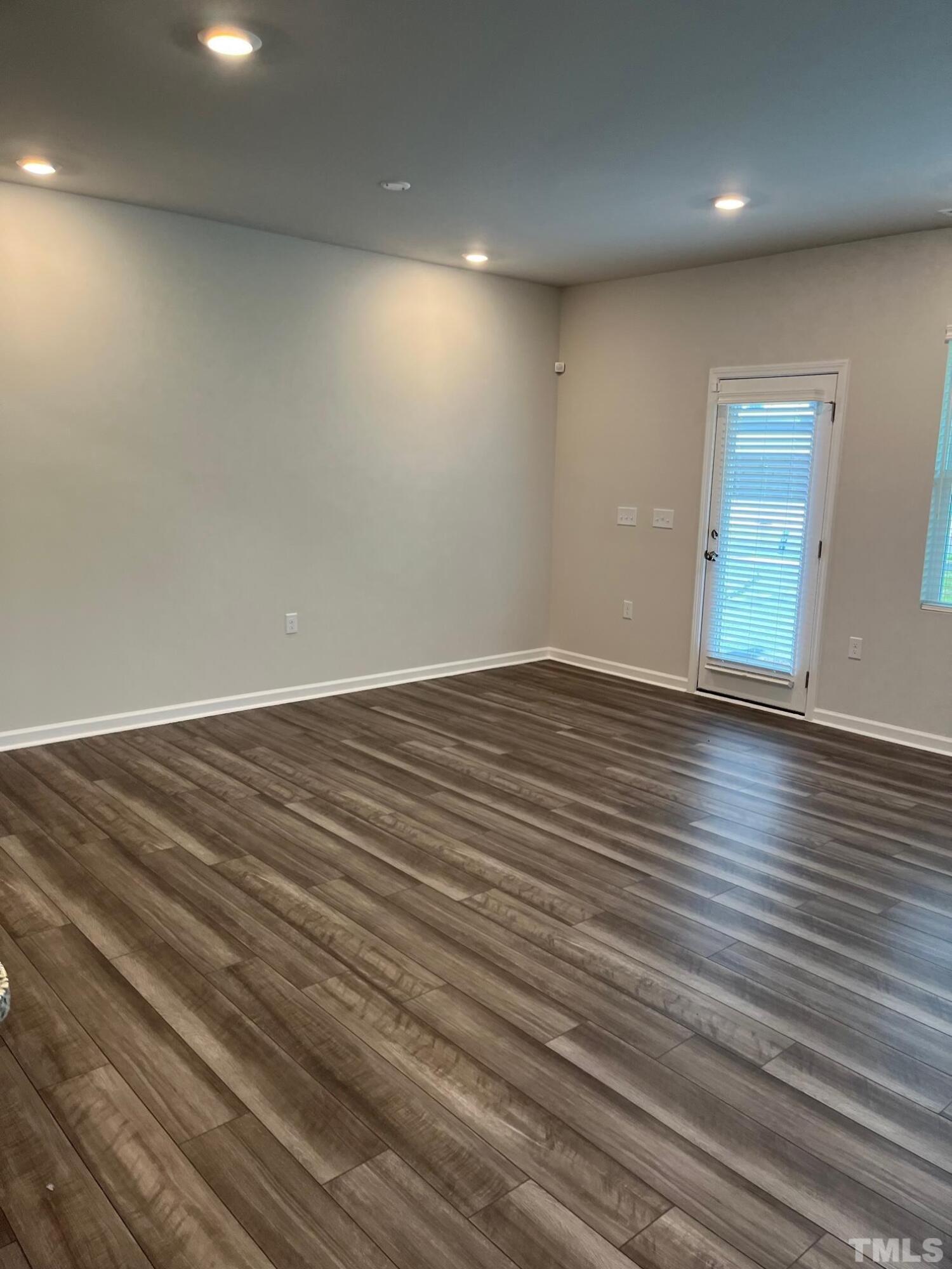 192 Tumbling Rock Way Property Photo 17