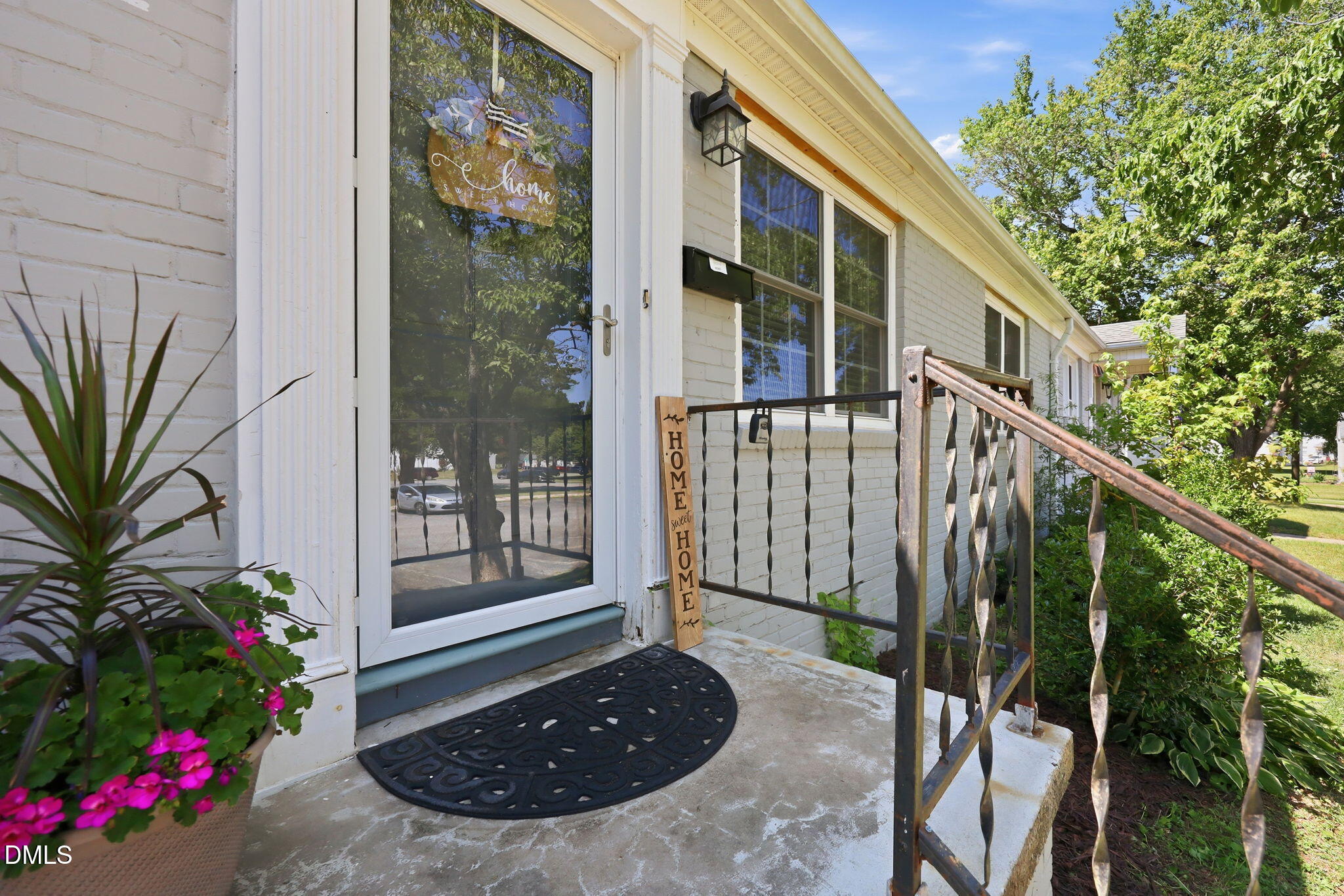 1300 Warwick Drive 2-C Property Photo 1