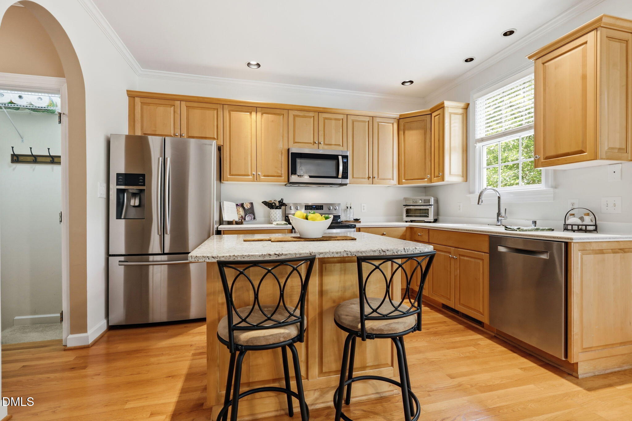 227 Kenmont Drive Property Photo 4