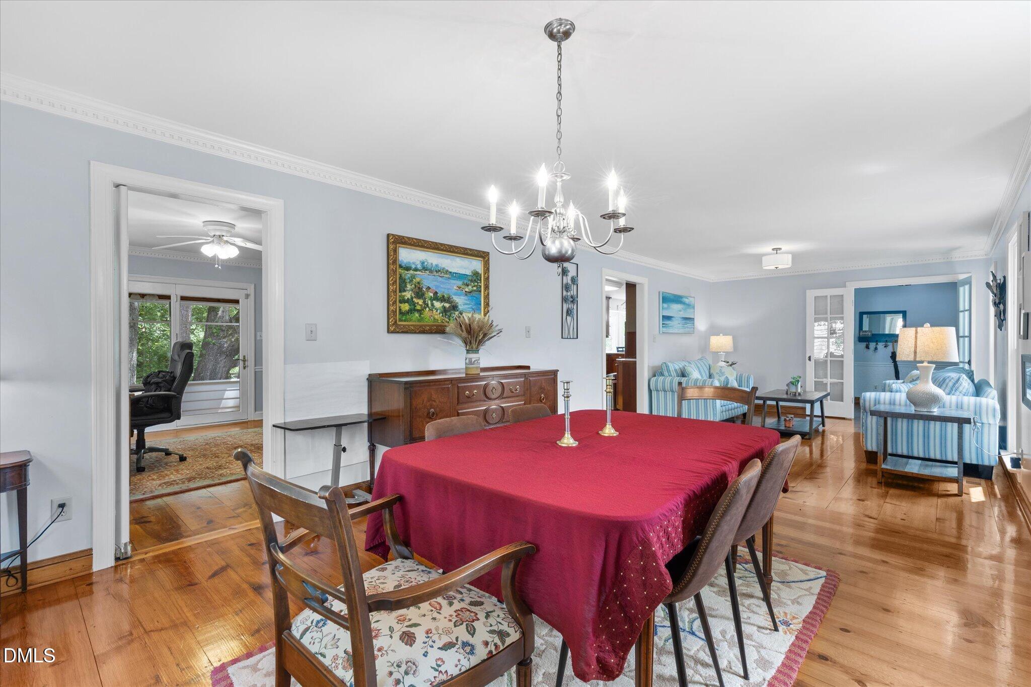 18 Surrey Lane Property Photo 16