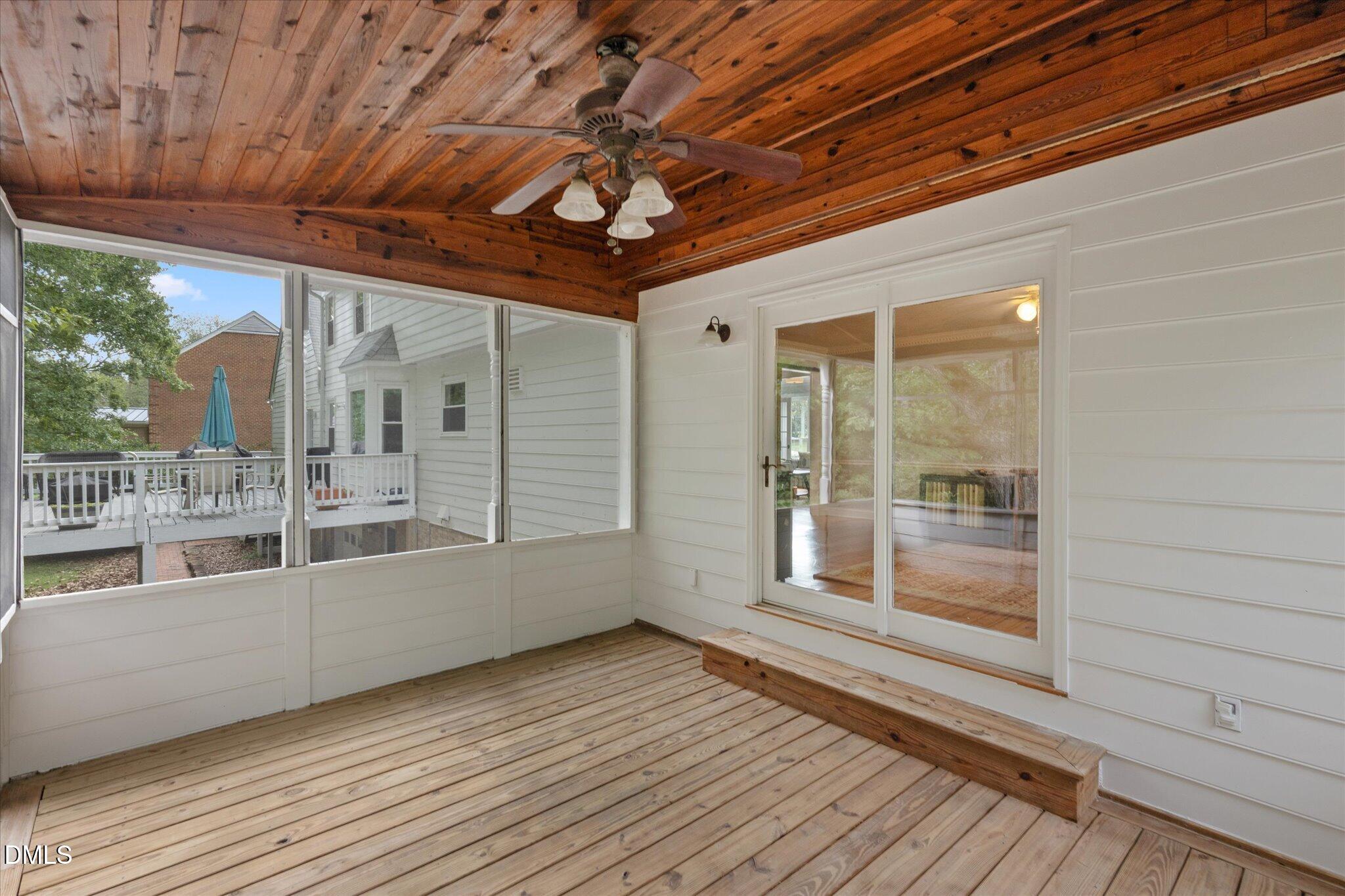 18 Surrey Lane Property Photo 55