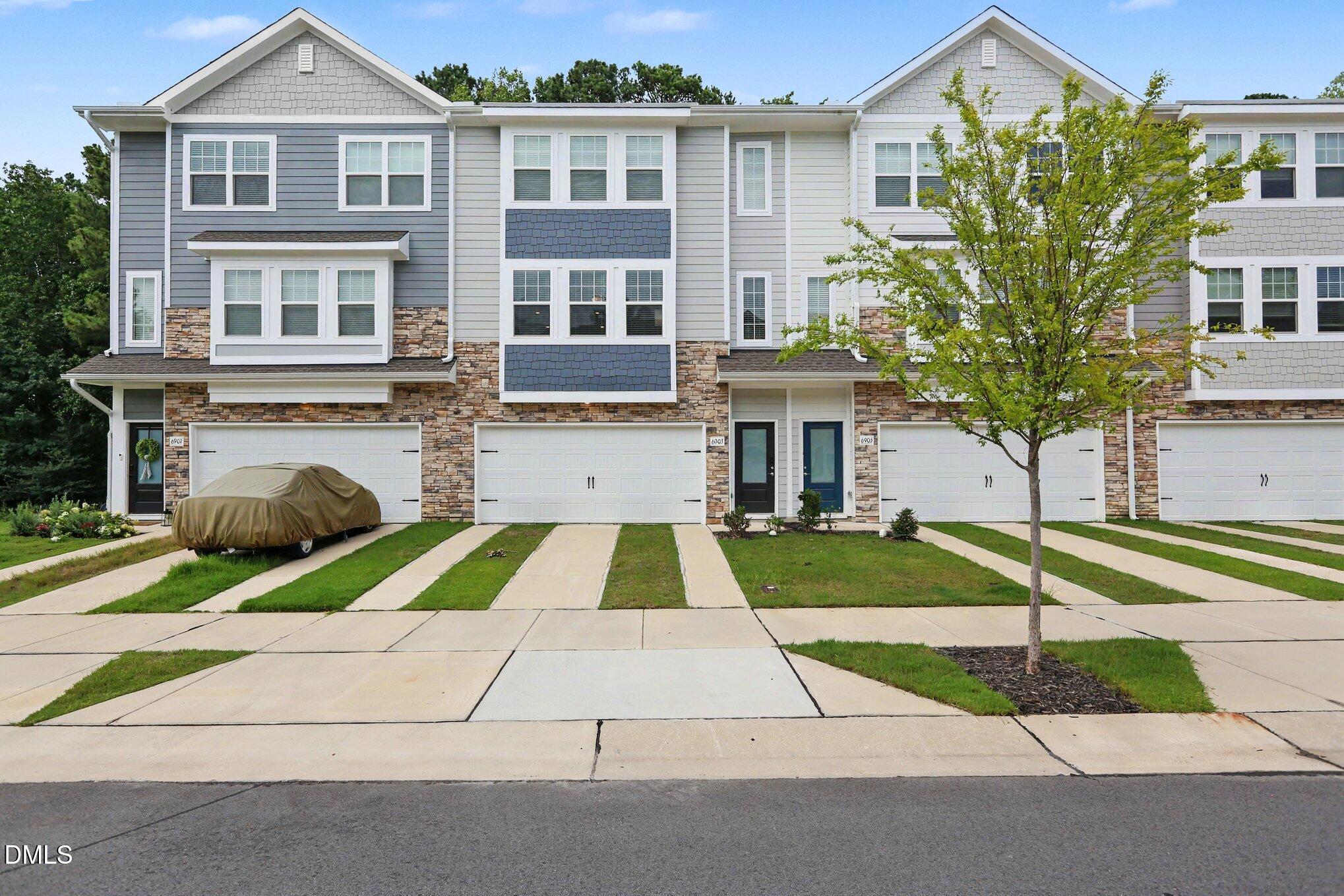6903 Woodland Stream Place Property Photo 2