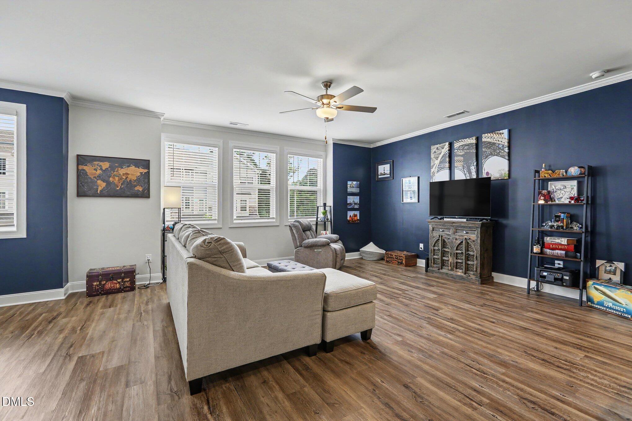 6903 Woodland Stream Place Property Photo 4