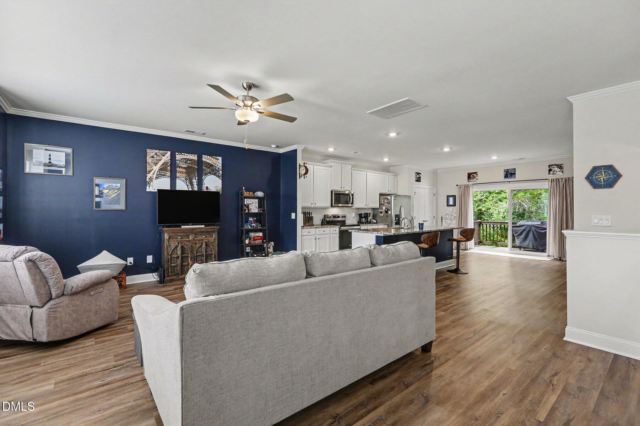 6903 Woodland Stream Place Property Photo 7