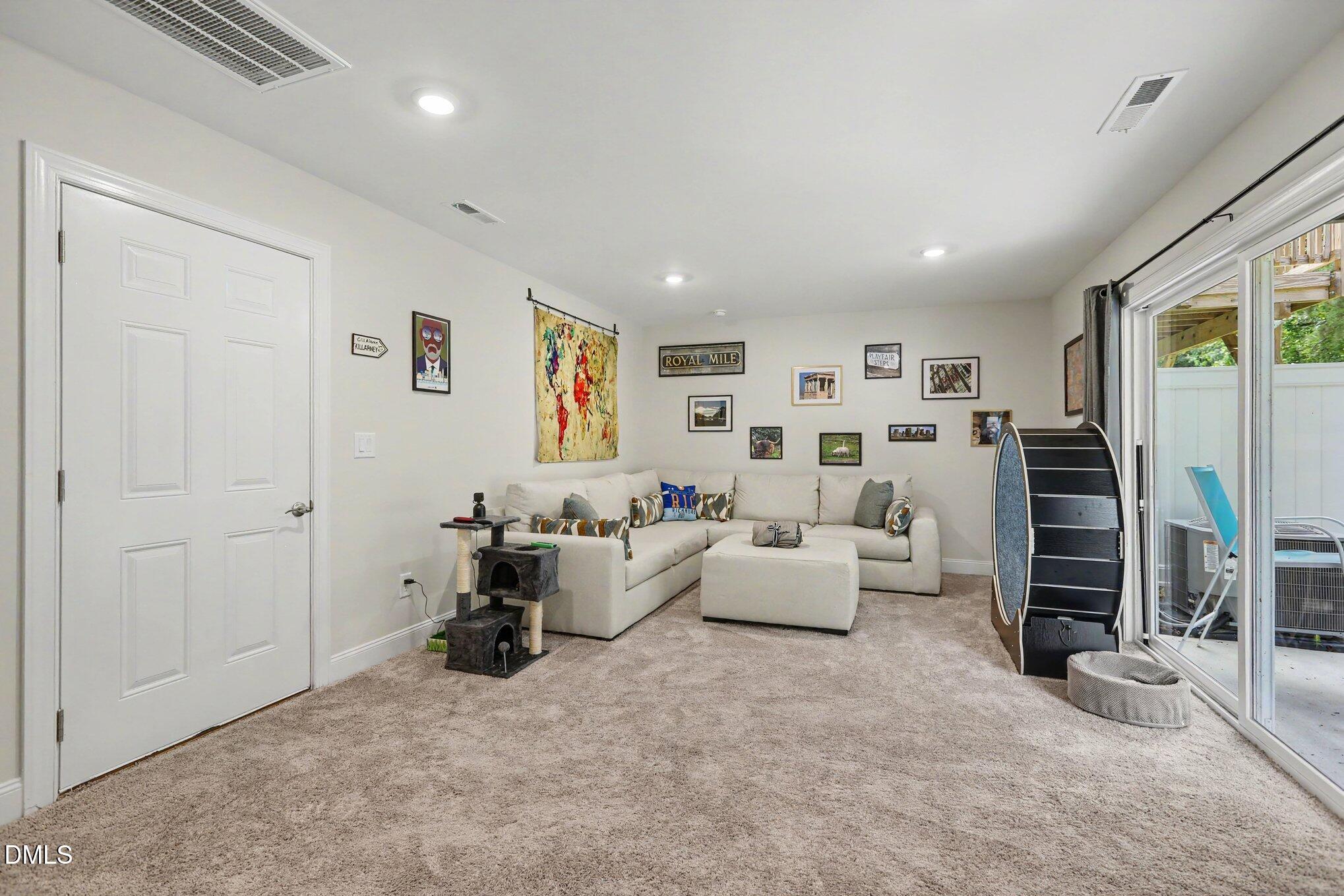 6903 Woodland Stream Place Property Photo 13