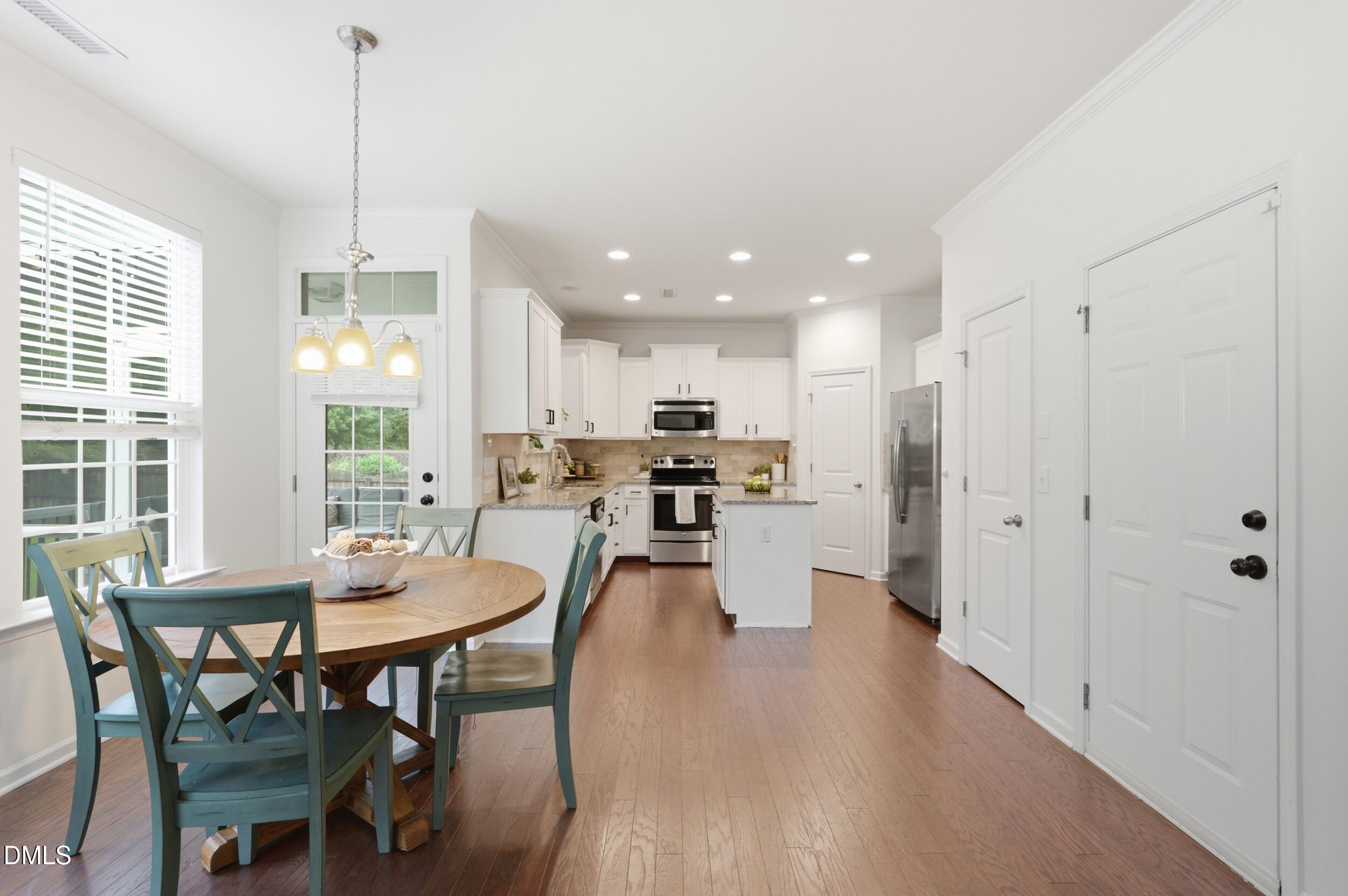 1002 Oasis Pond Lane Property Photo 10