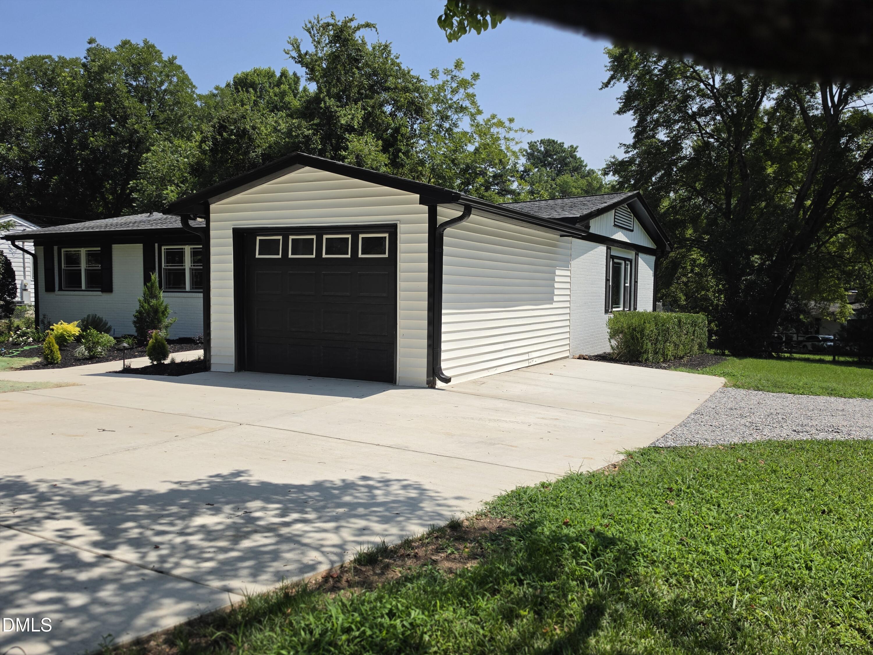 3000 Brentwood Road Property Photo 3