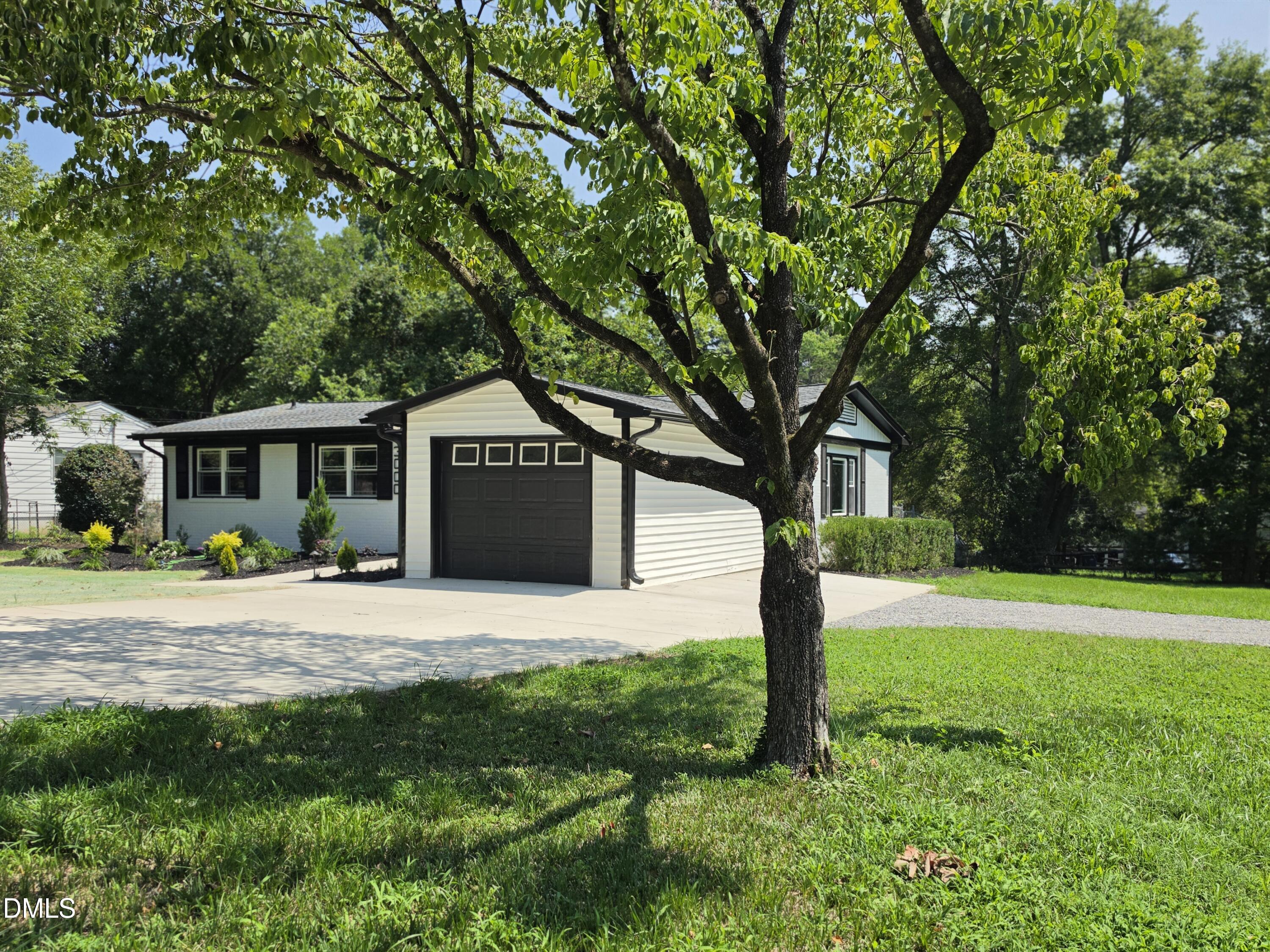 3000 Brentwood Road Property Photo 6