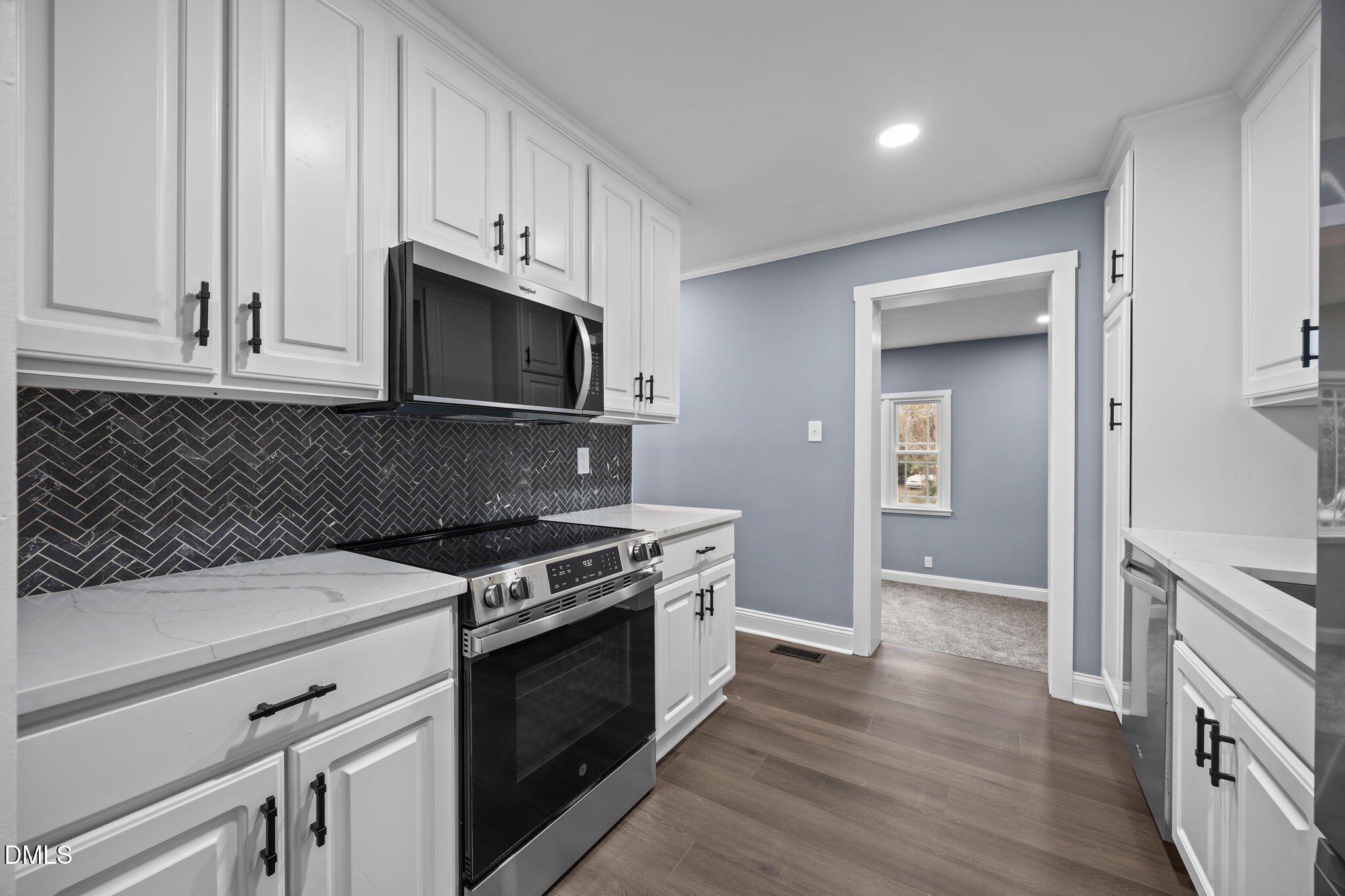 3000 Brentwood Road Property Photo 11