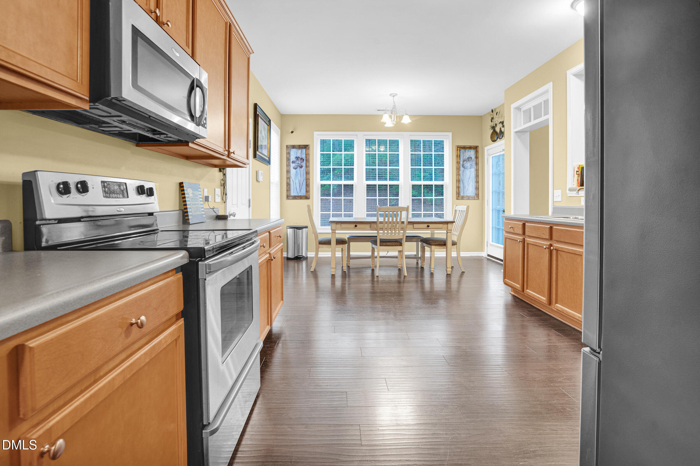 669 Hay River Street Property Photo 1