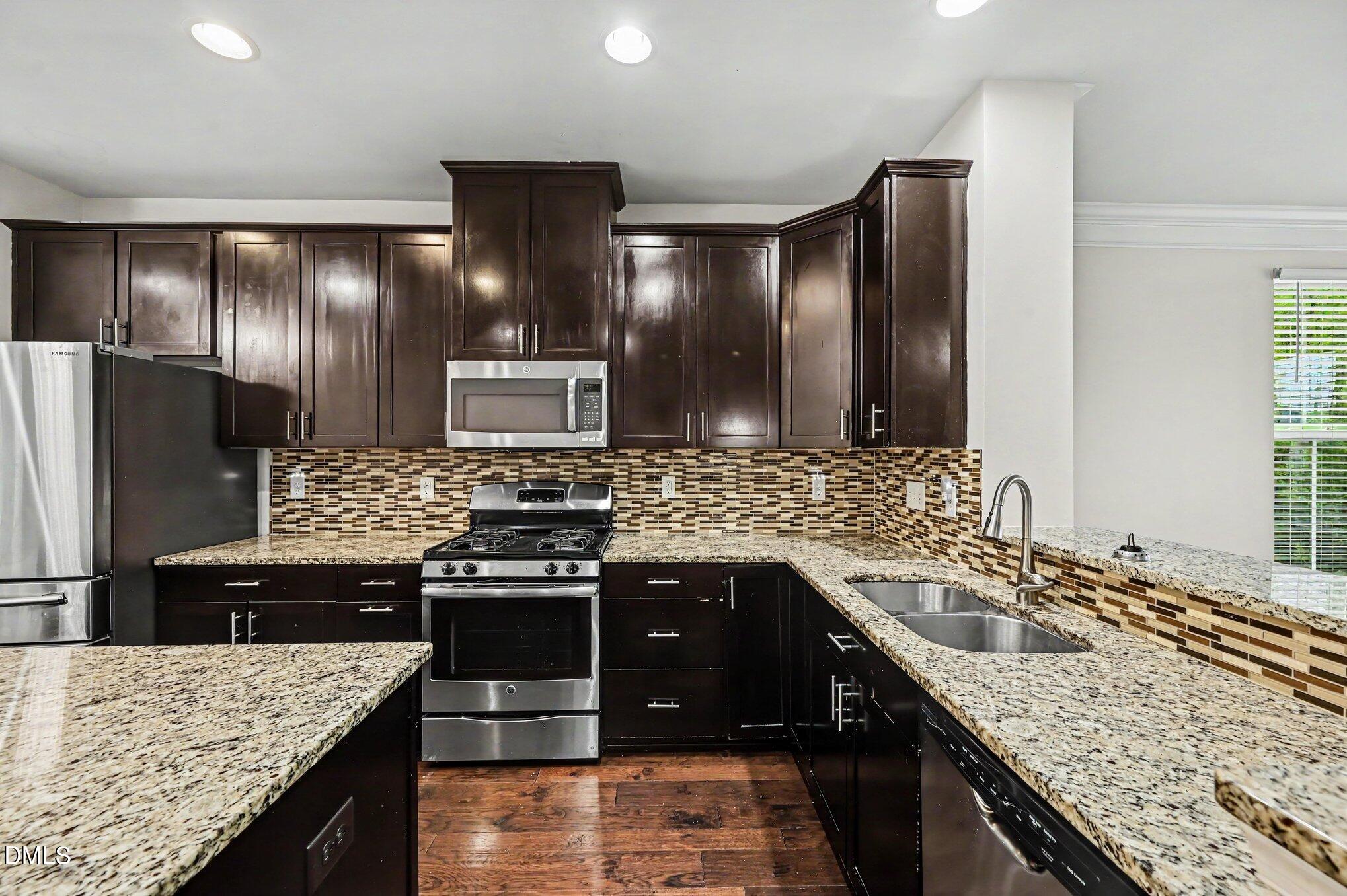651 Berry Chase Way Property Photo 10