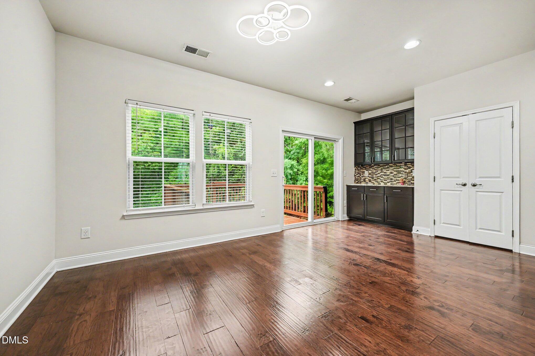 651 Berry Chase Way Property Photo 14