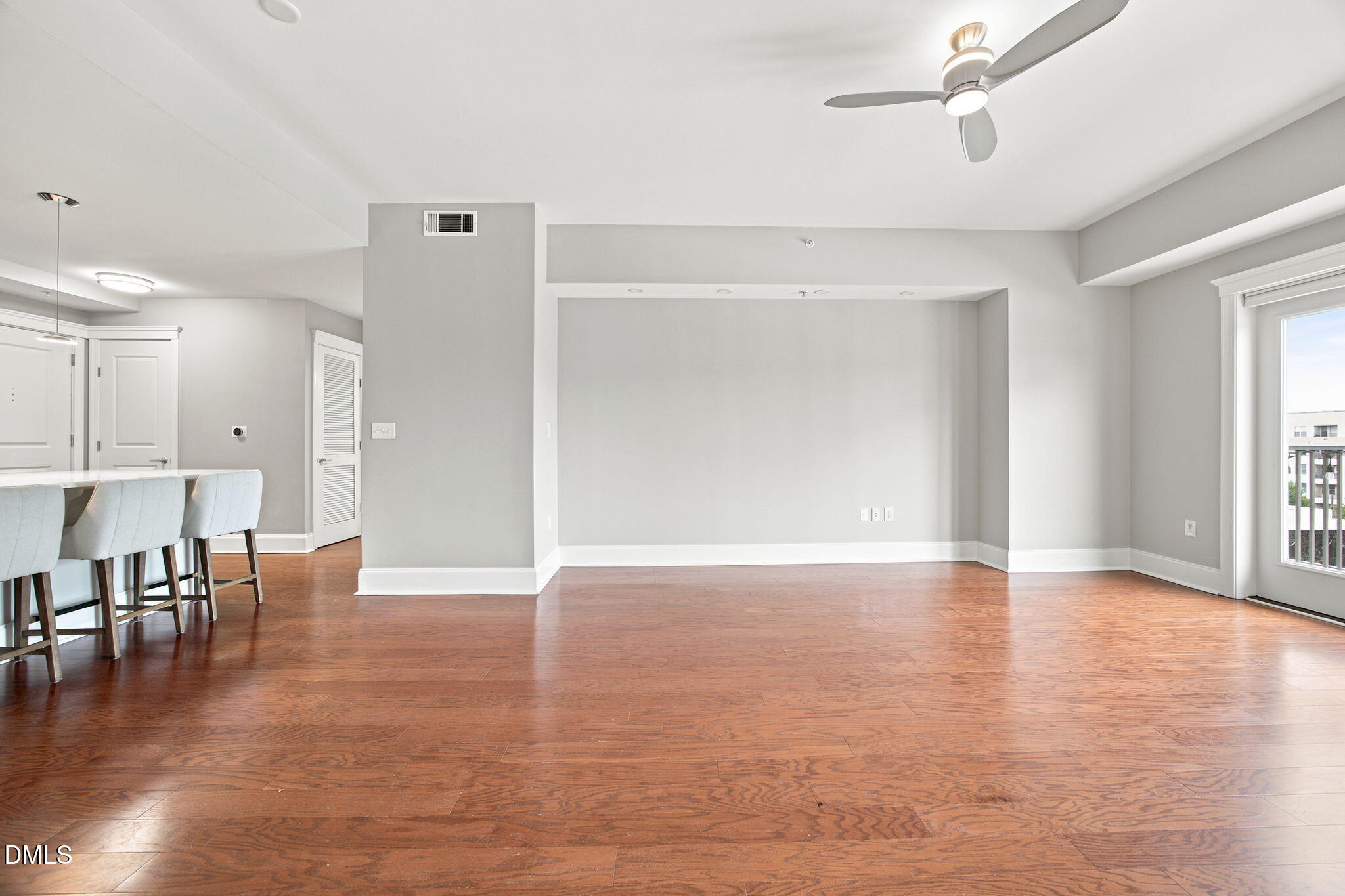 222 Glenwood Avenue 501 Property Photo 3