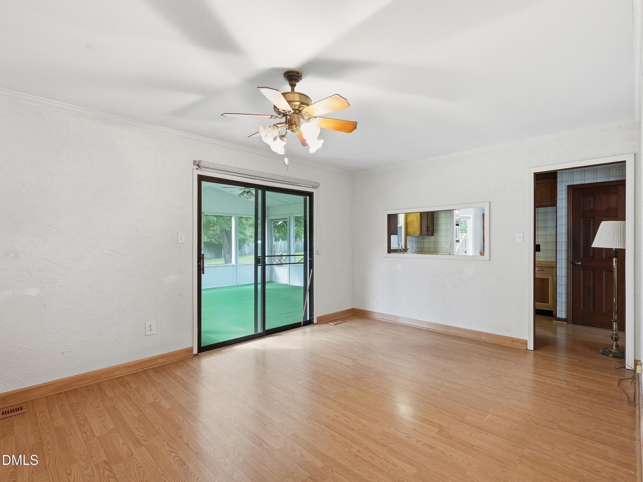 318 Crescent Drive Property Photo 16