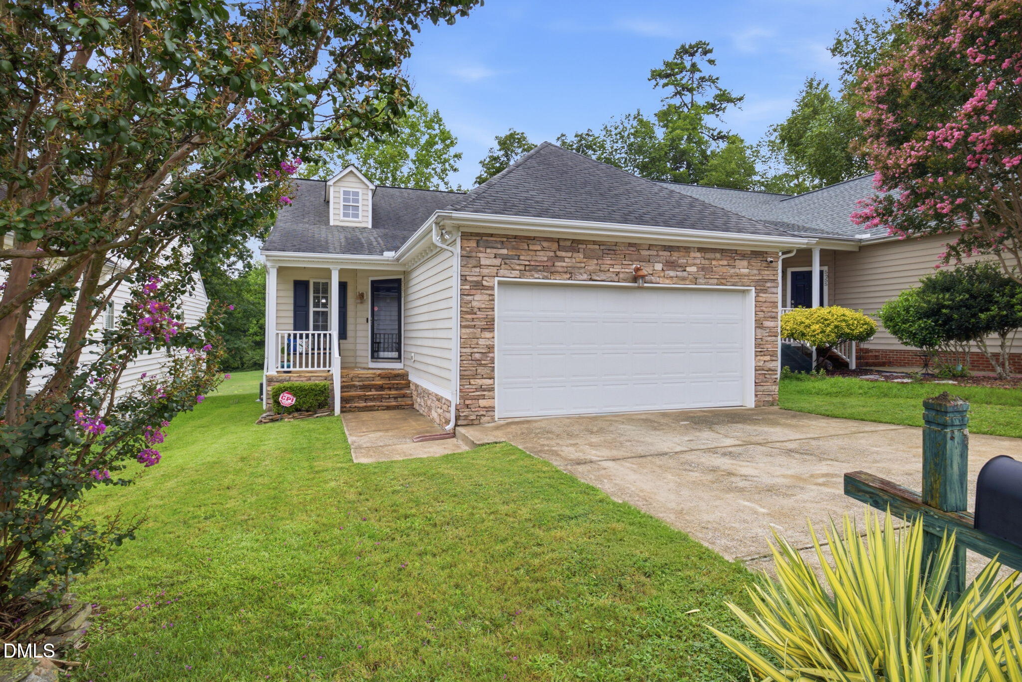 5351 Sahalee Way Property Photo 1