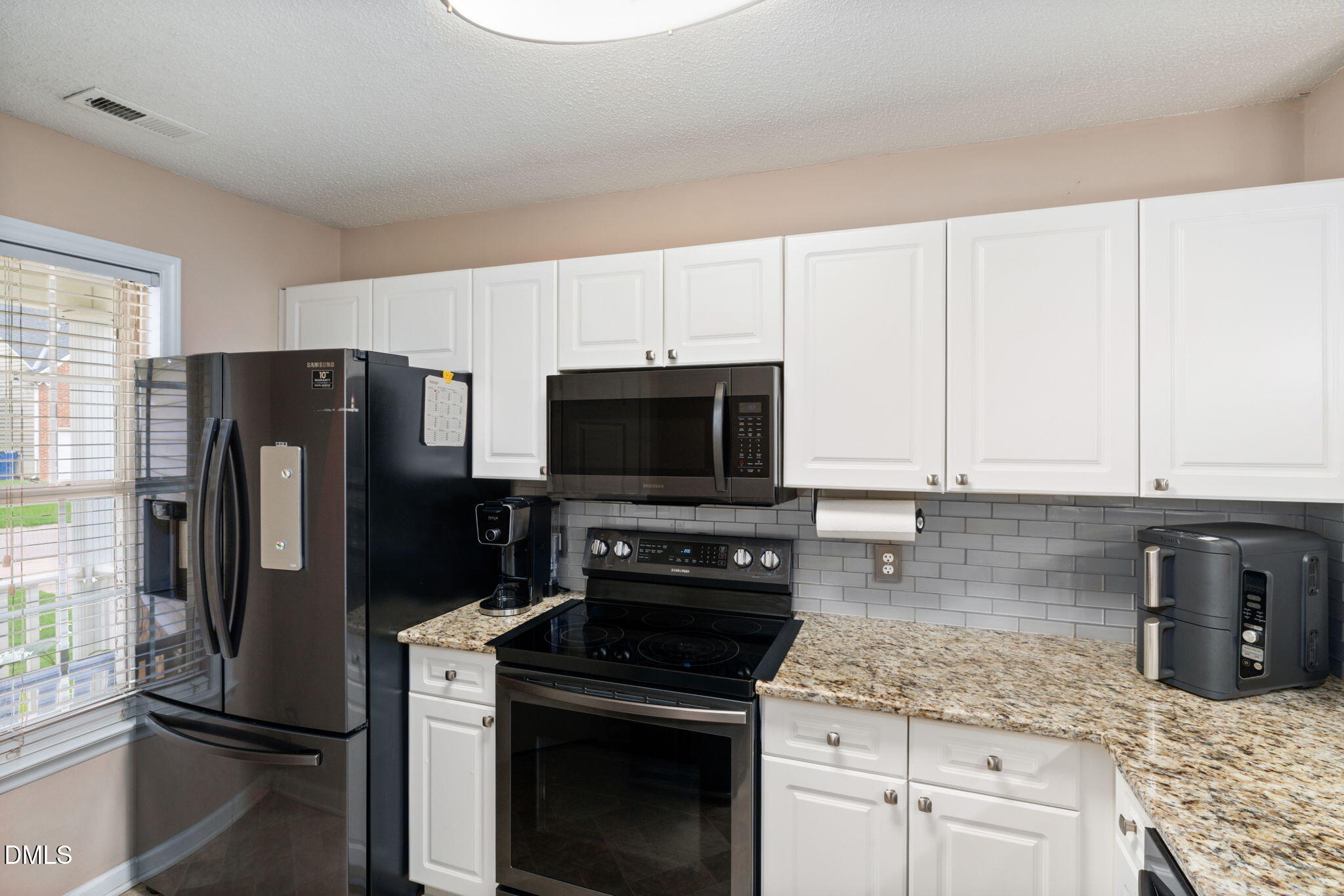 5351 Sahalee Way Property Photo 4