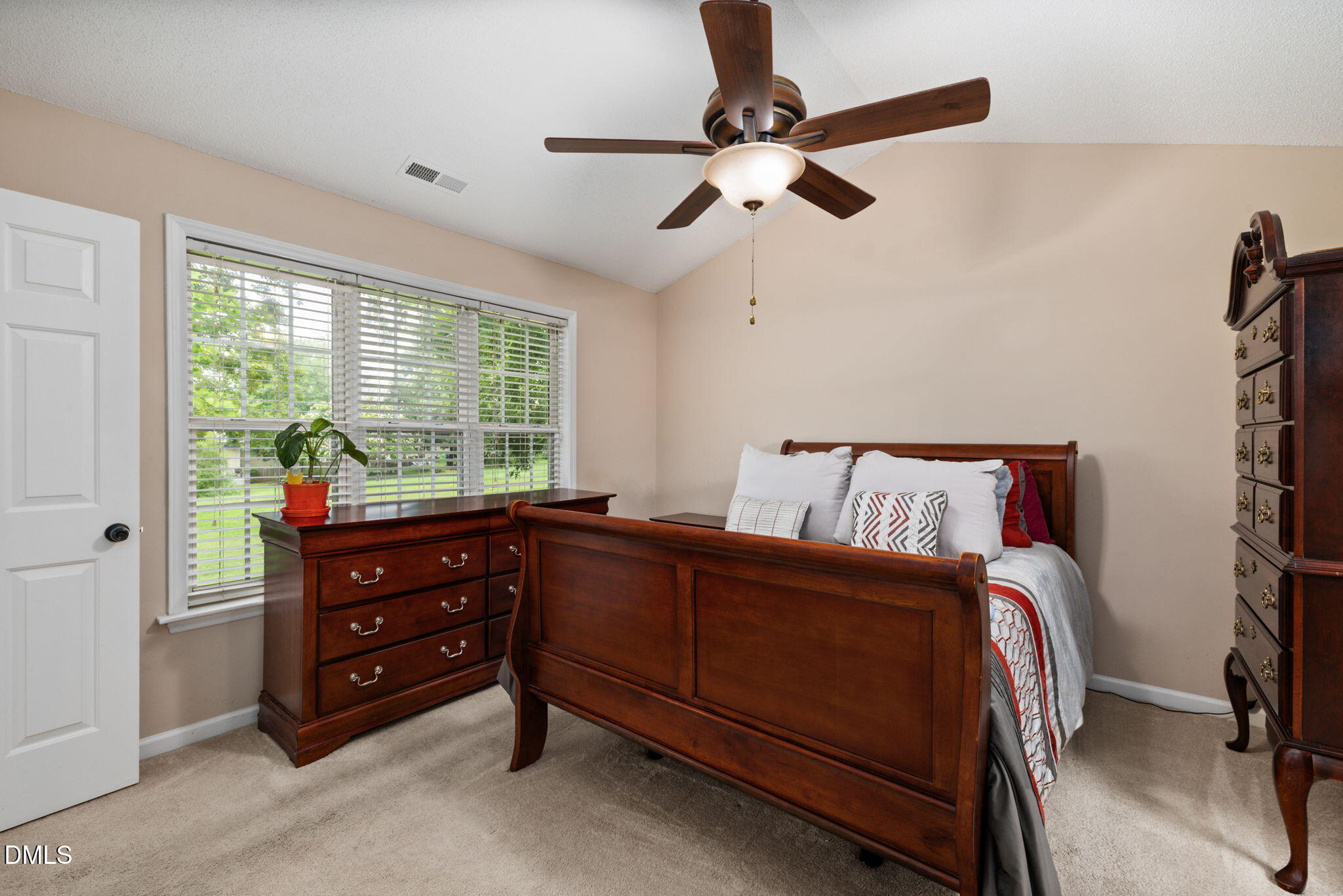 5351 Sahalee Way Property Photo 17