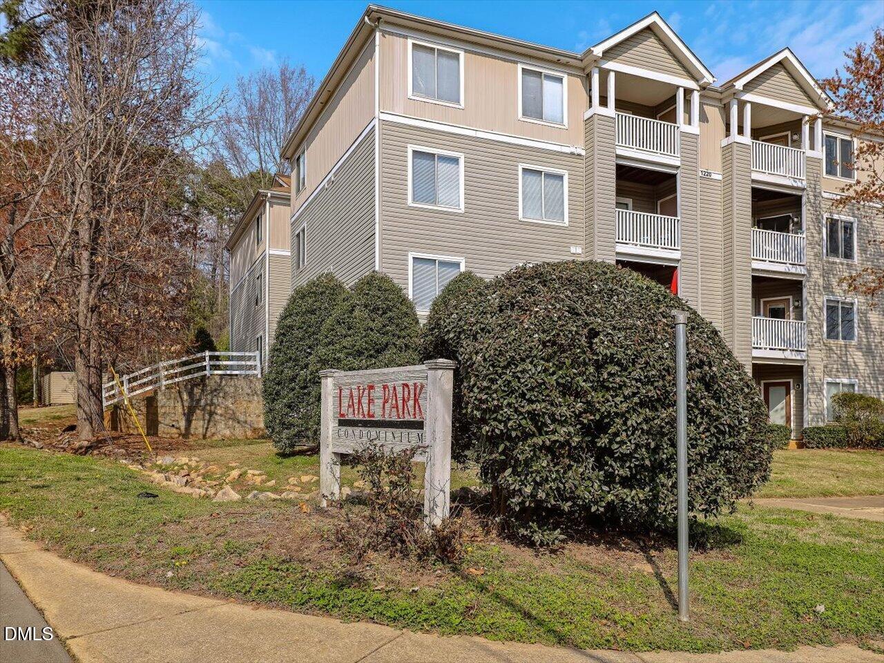1231 University Court 304 Property Photo 1