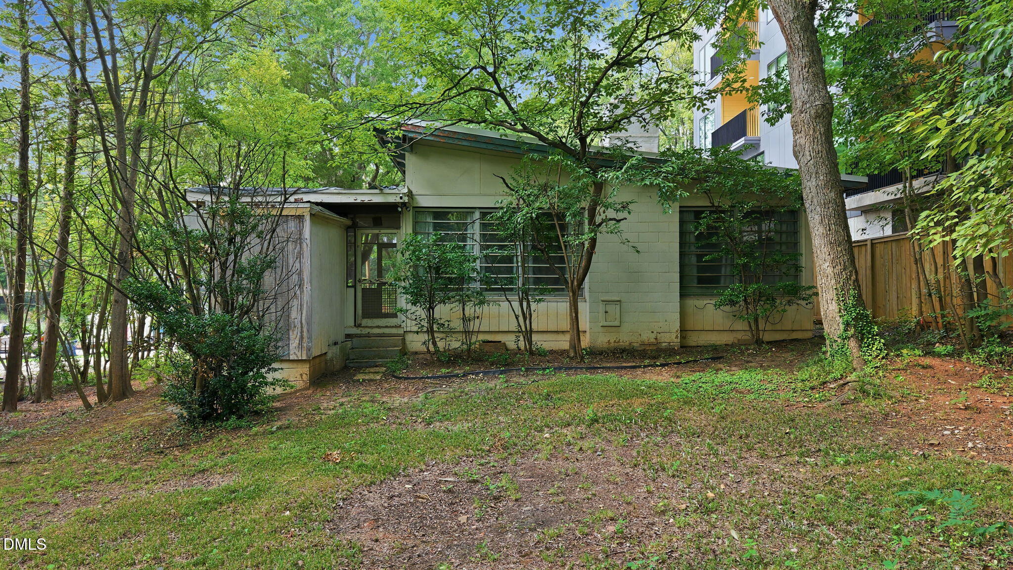 2205 Garden Place