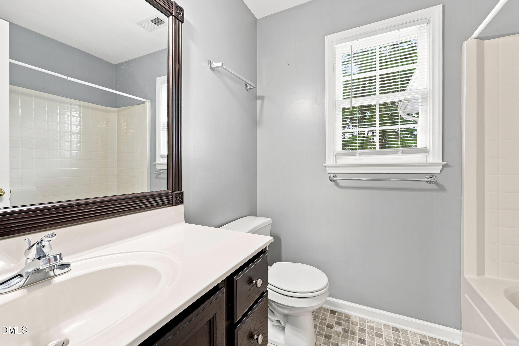 811 Teulon Way Property Photo 15