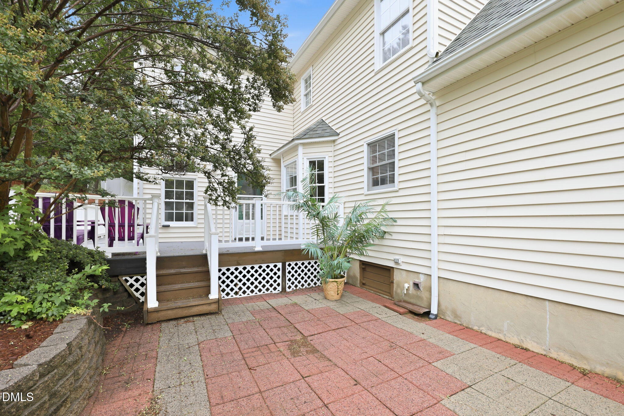 811 Teulon Way Property Photo 26
