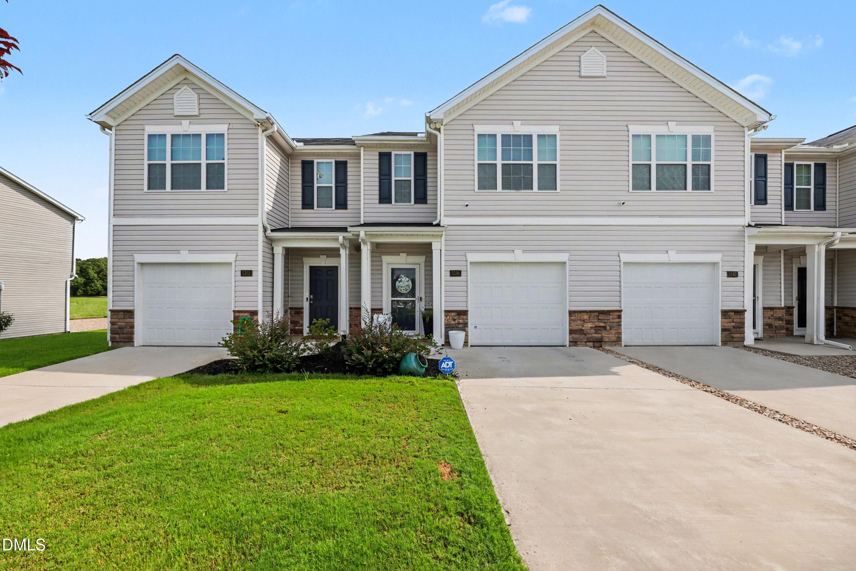 5336 Henley Ridge Drive Property Photo 3