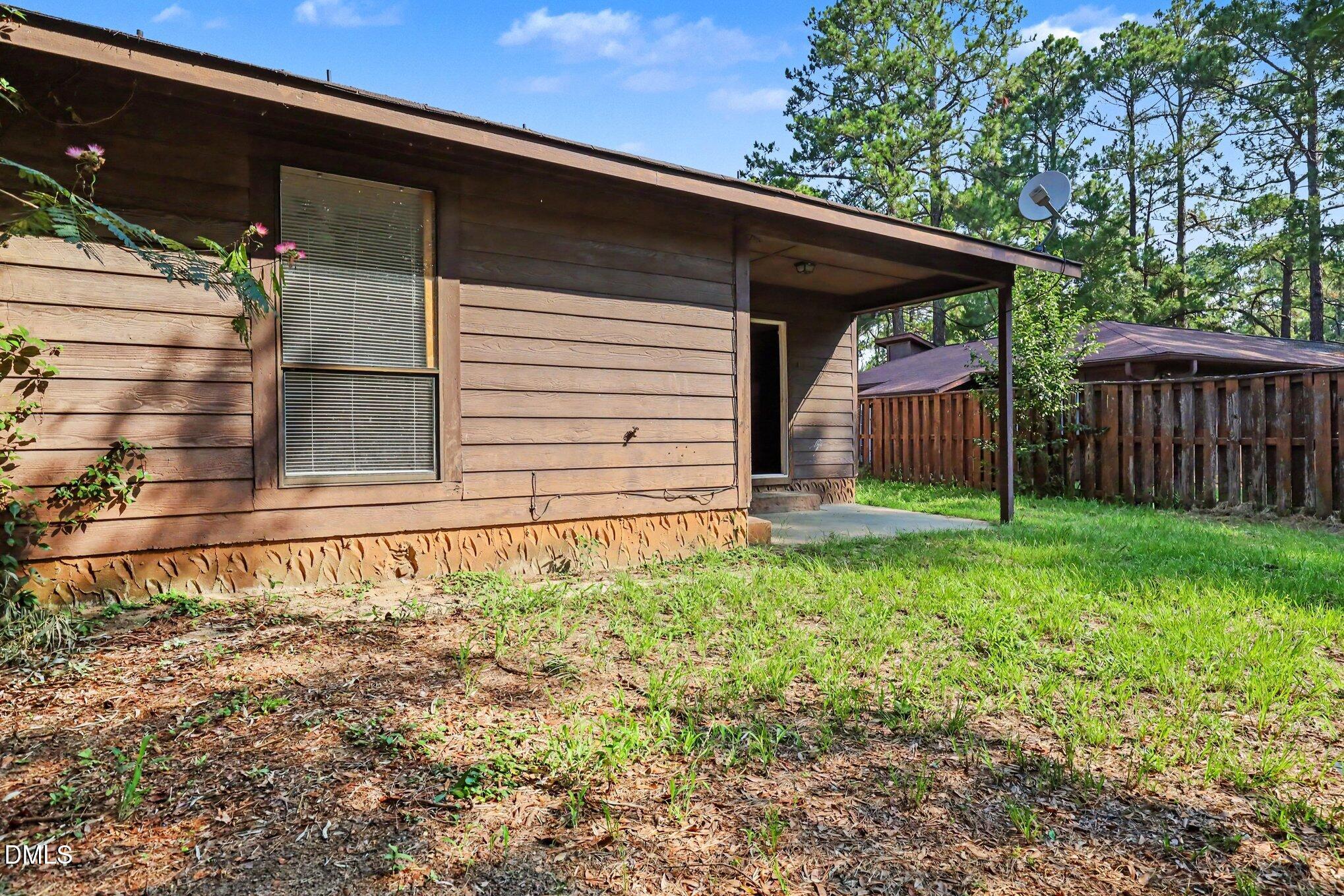 645 Mosswood Property Photo 37
