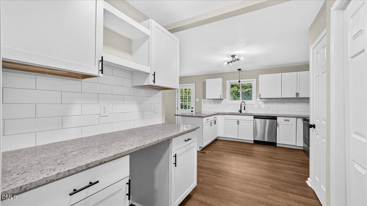 524 W Bywood Drive Property Photo 1