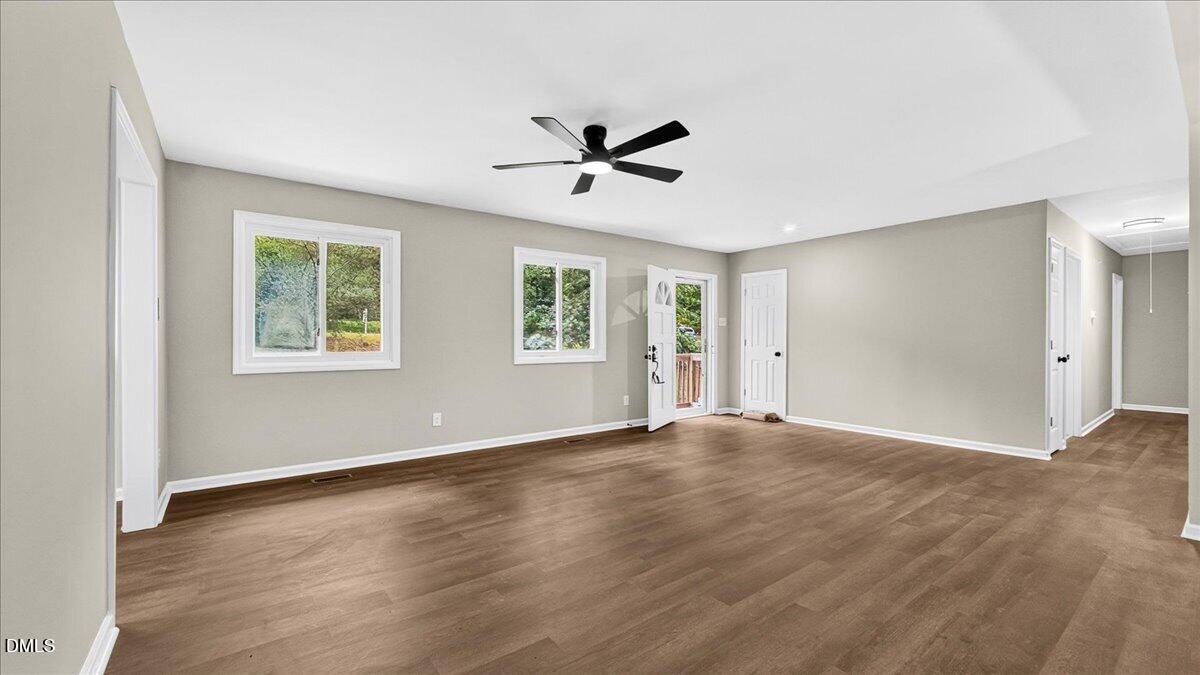 524 W Bywood Drive Property Photo 7