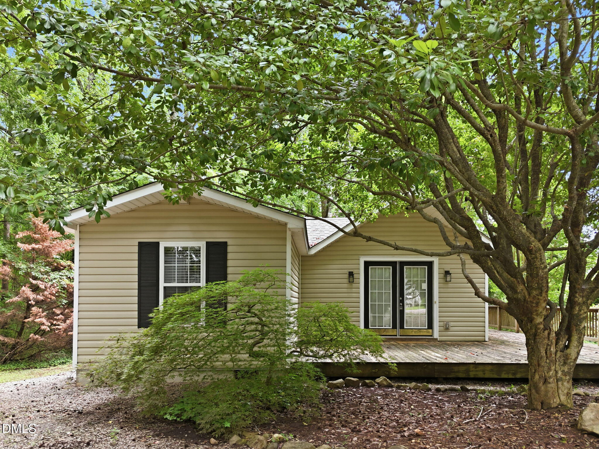 120 Carolina Avenue Property Photo 3