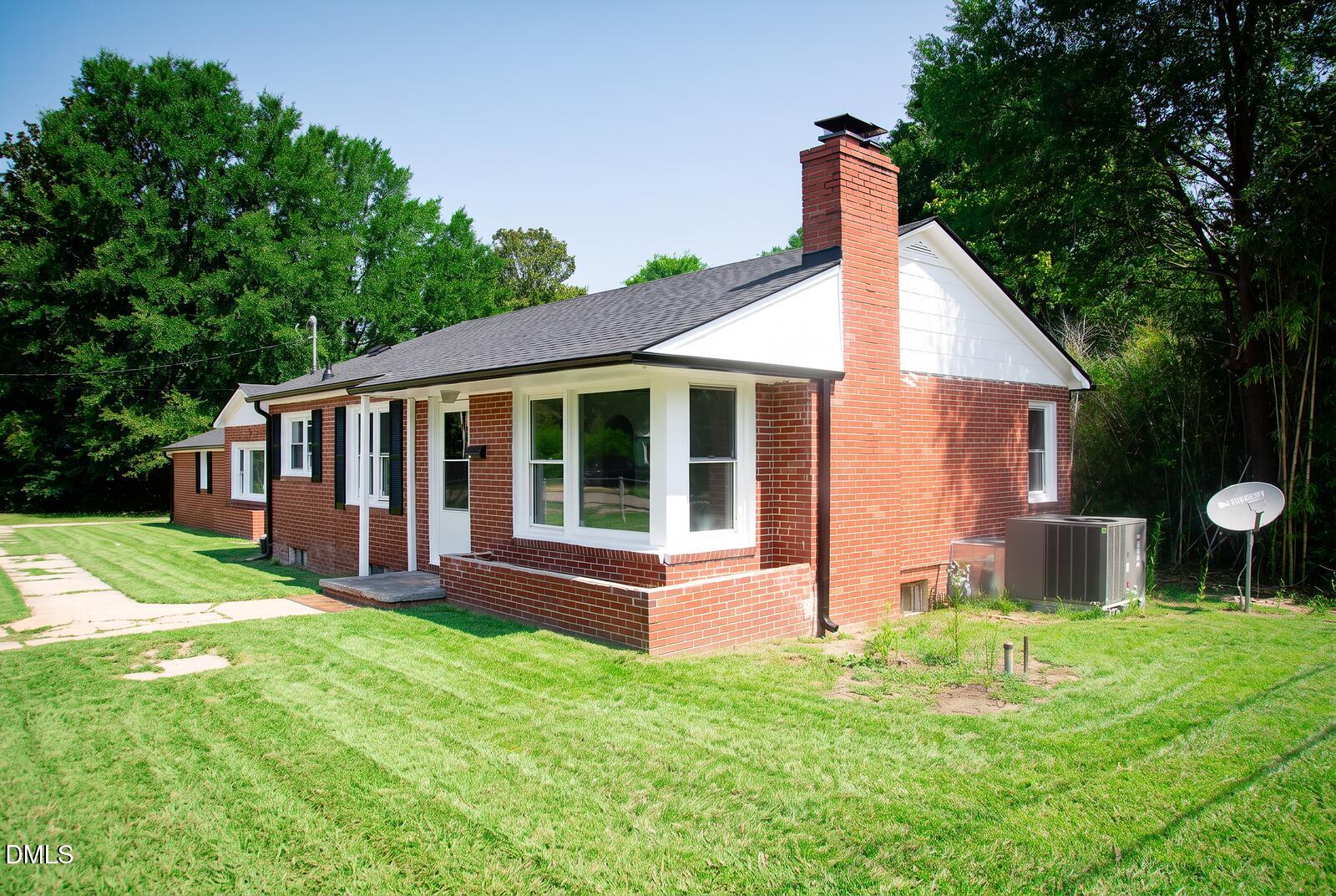 1009 W New Hampshire Avenue Property Photo 1