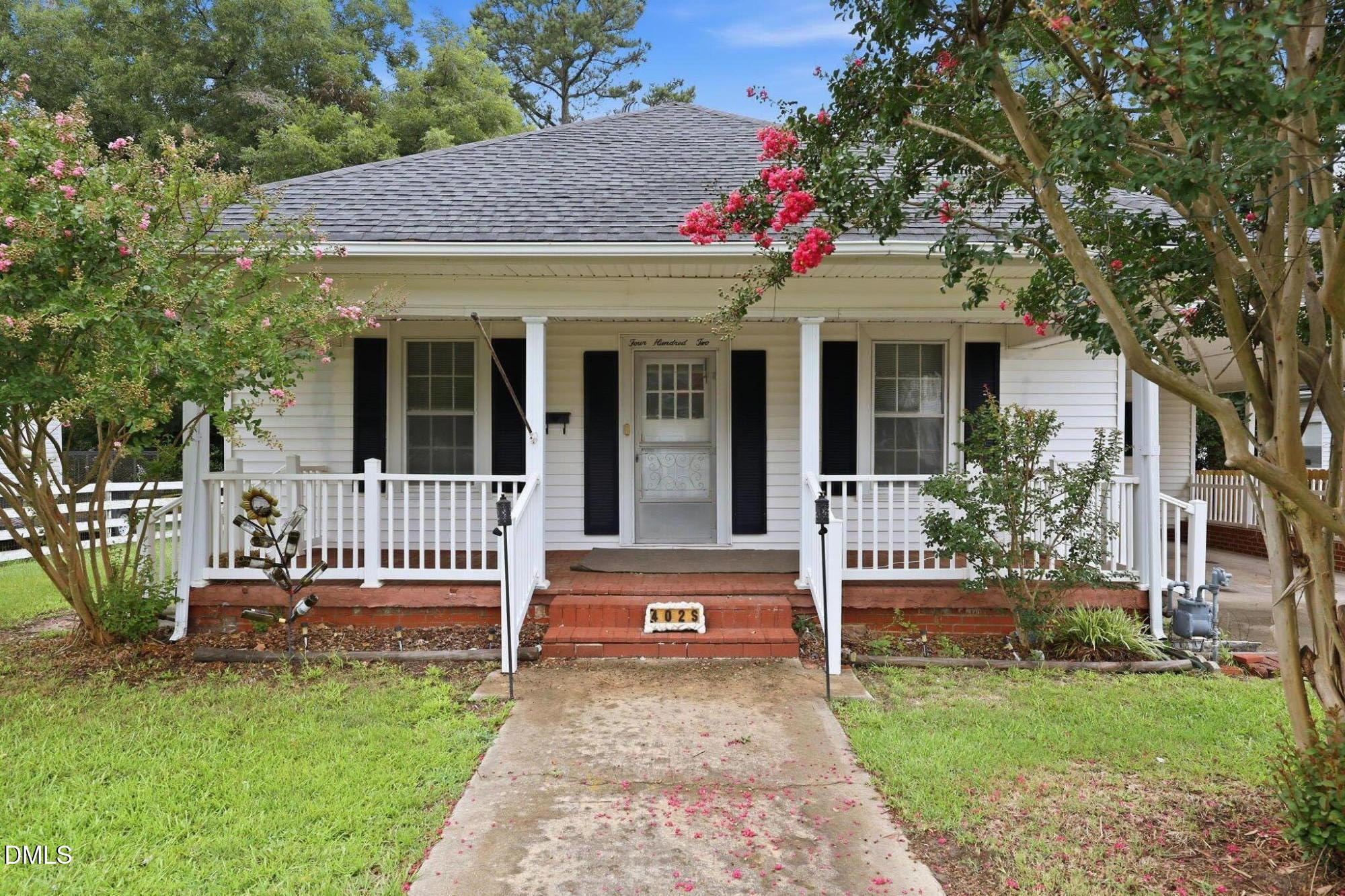 402 S 13th Street Property Photo 1