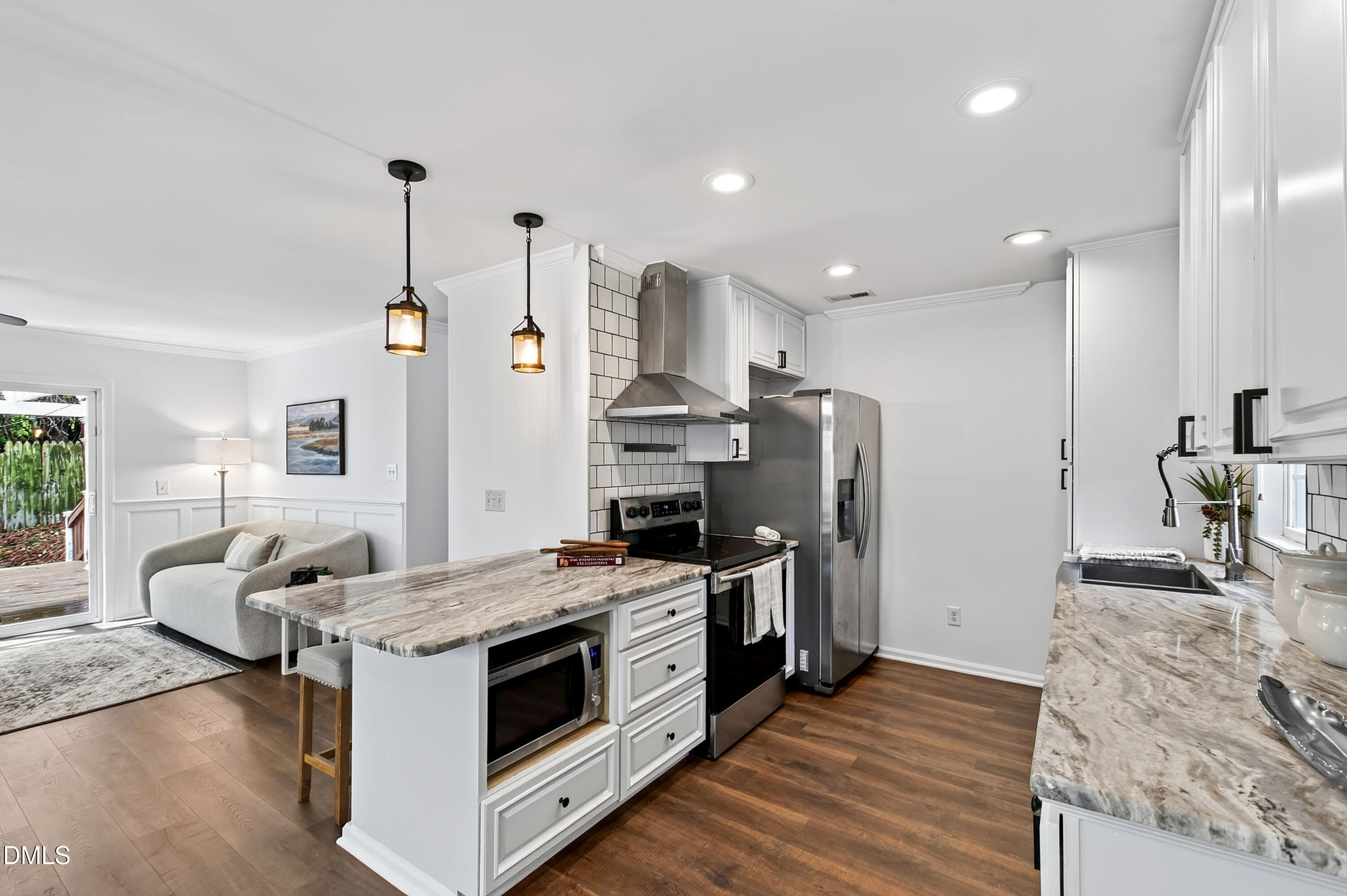1341 Crabtree Boulevard Property Photo 3