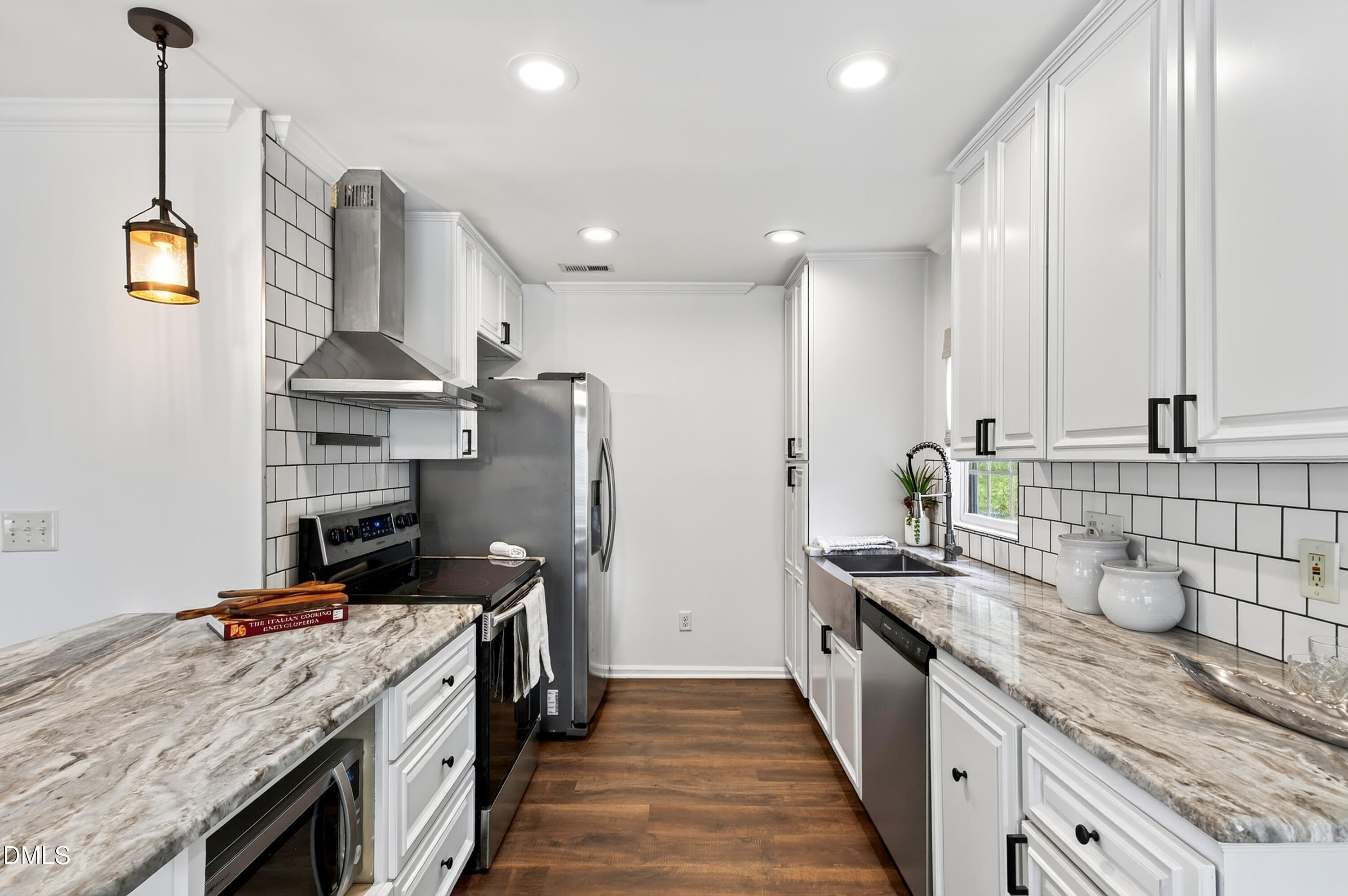 1341 Crabtree Boulevard Property Photo 4