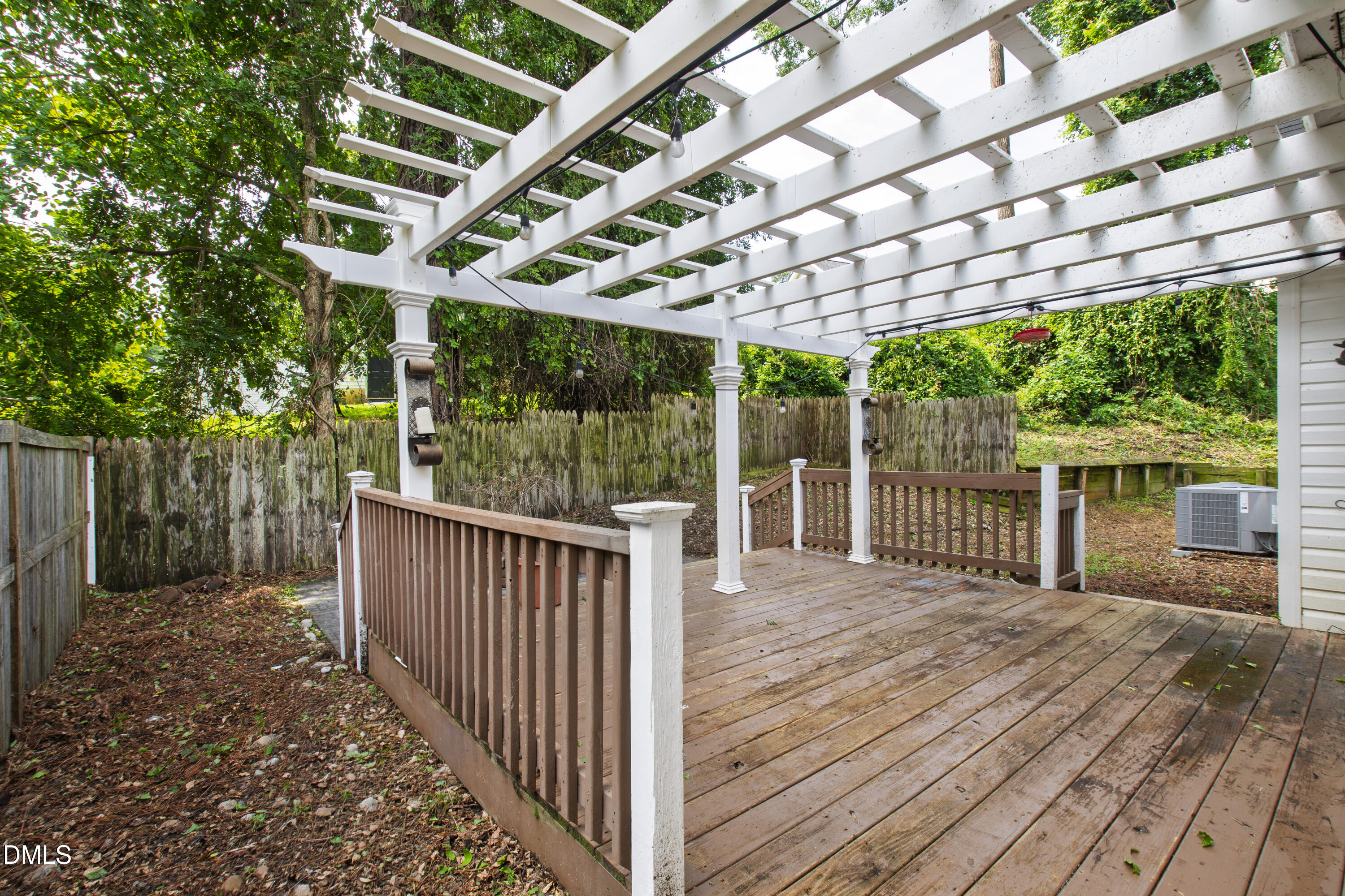 1341 Crabtree Boulevard Property Photo 7