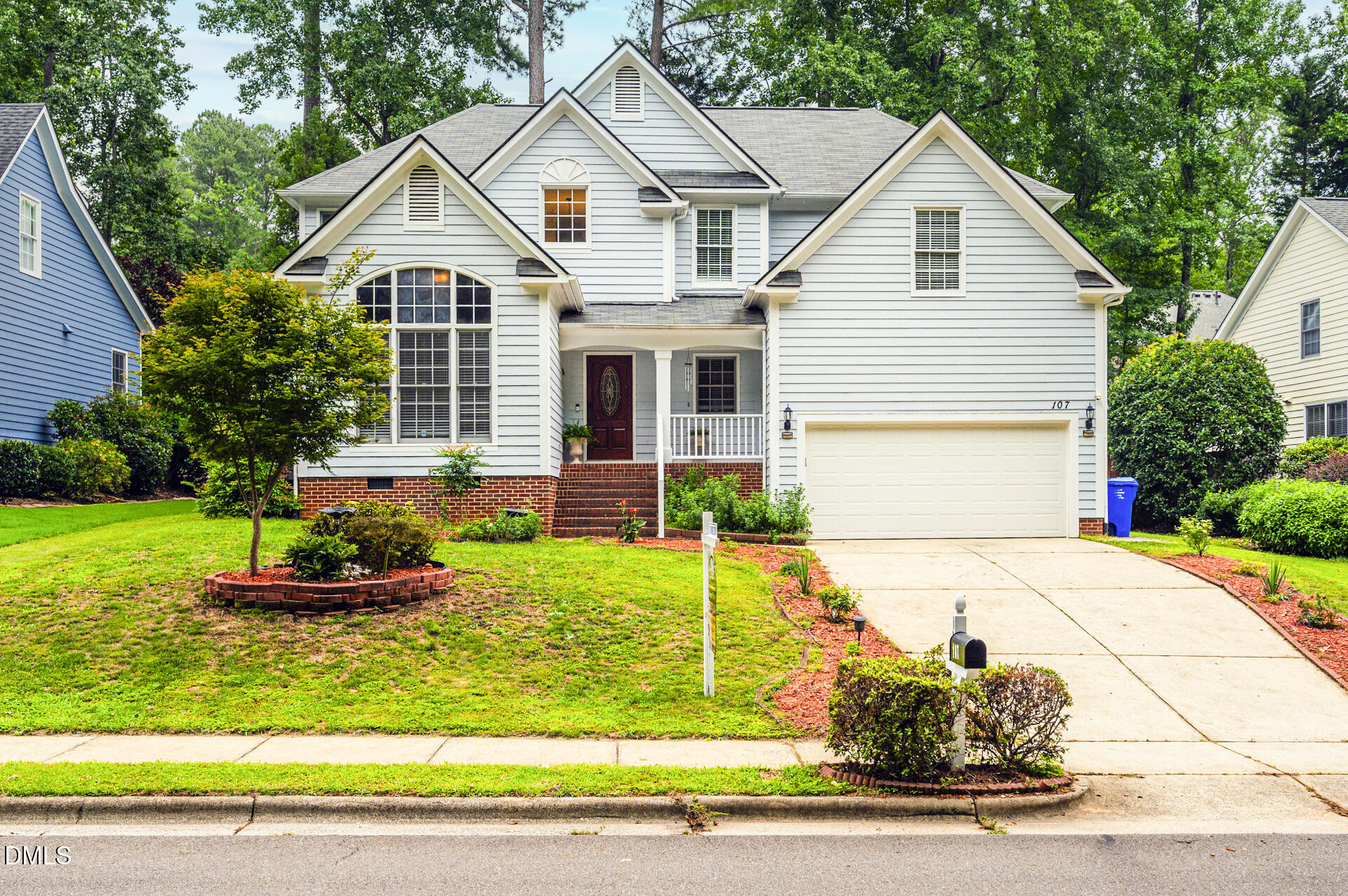 107 Lonebrook Drive Property Photo 1