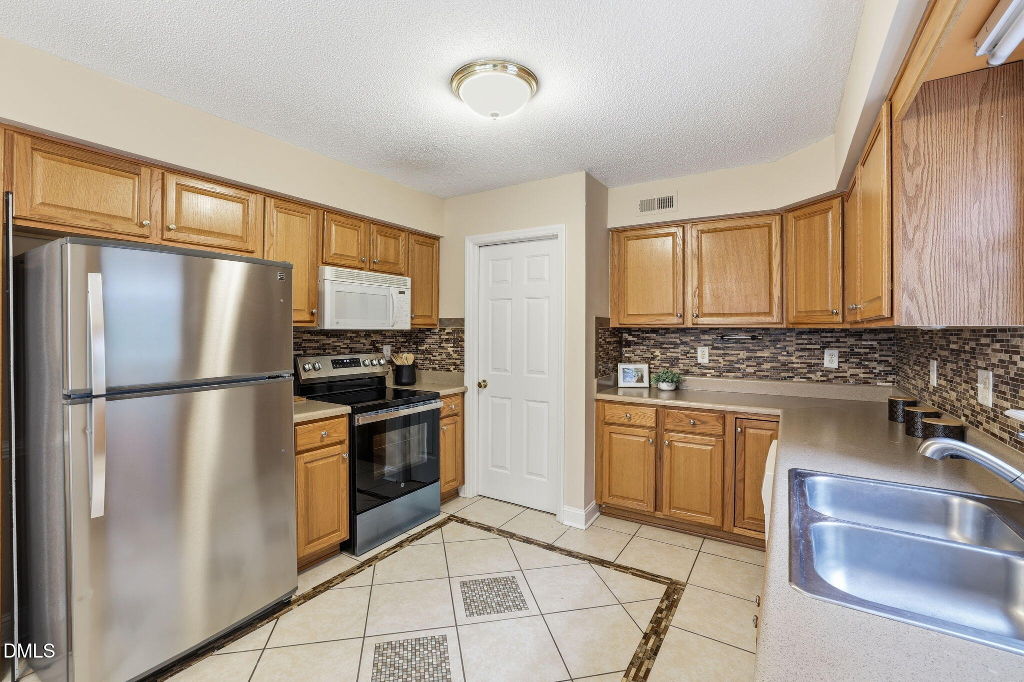 8 Cilantro Court Property Photo 10