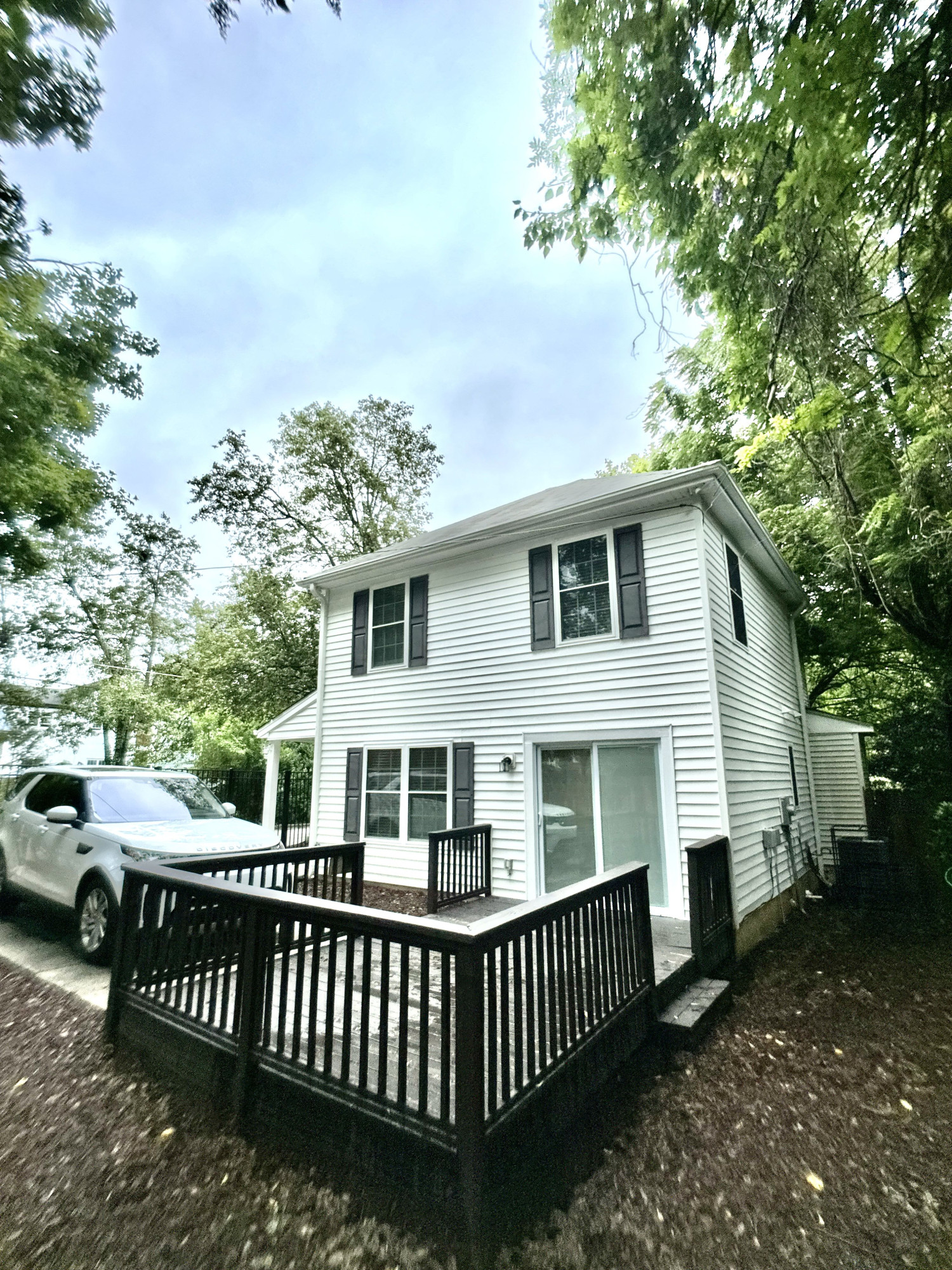 220 Bladen Street Property Photo 4