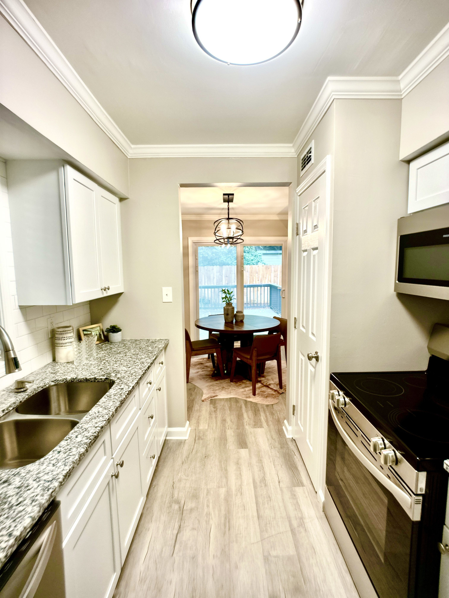 220 Bladen Street Property Photo 15